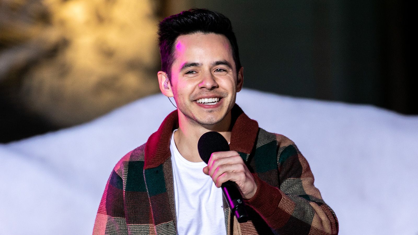 1600x900 David Archuleta comes out as a member of the LGBTQIA+ community
