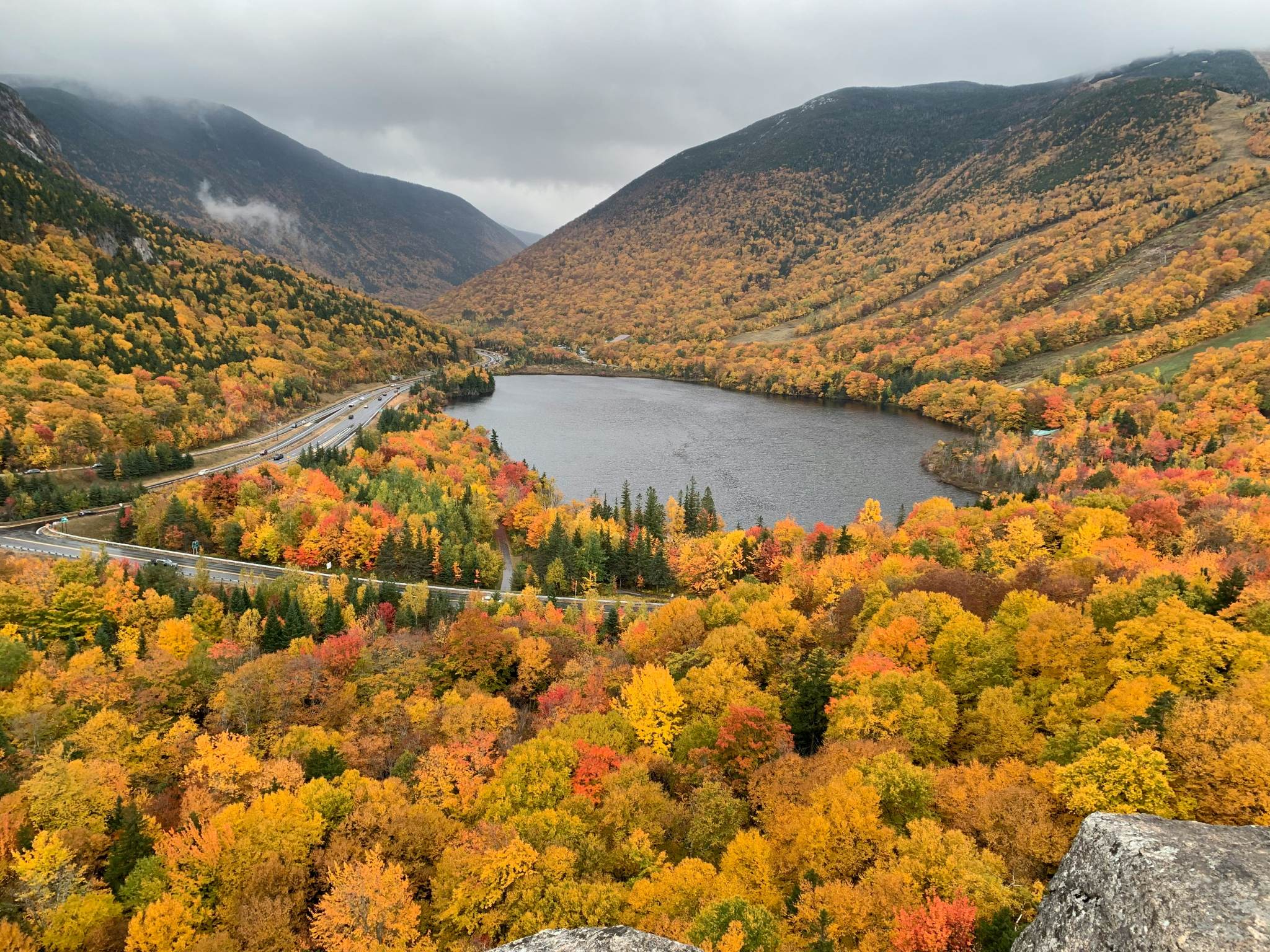 2048x1536 The First Day of Fall Peak Resort
