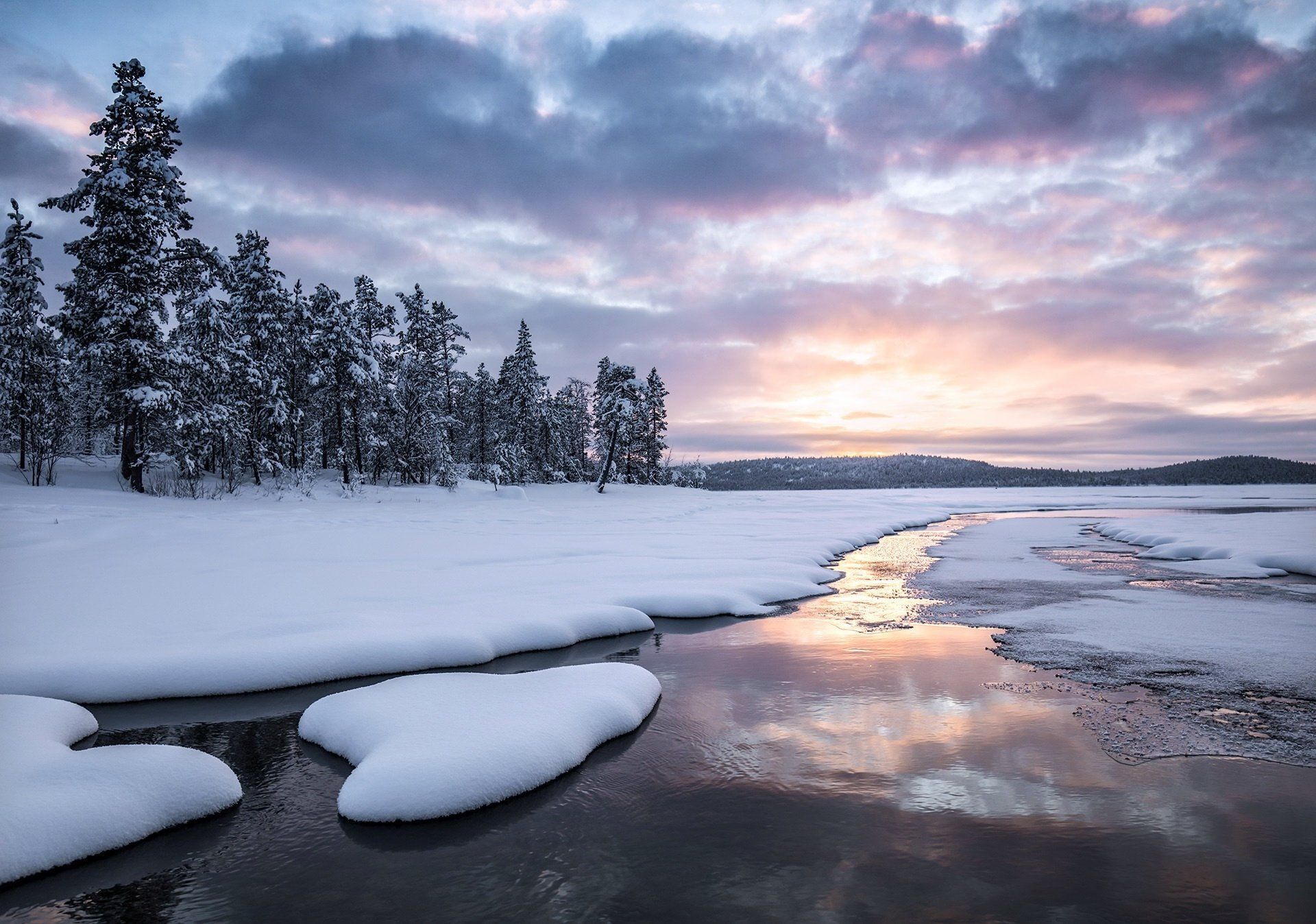 1920x1347 Winter Stream Serenity: Snowy Landscape Under Cloudy Skies