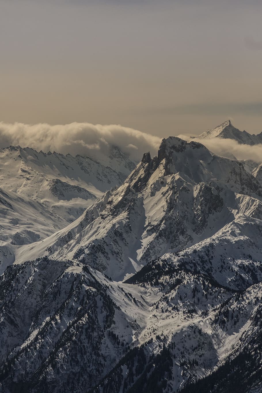 910x1365 HD wallpaper: snowy mountain during daytime, snowy mountain under cloudy sky