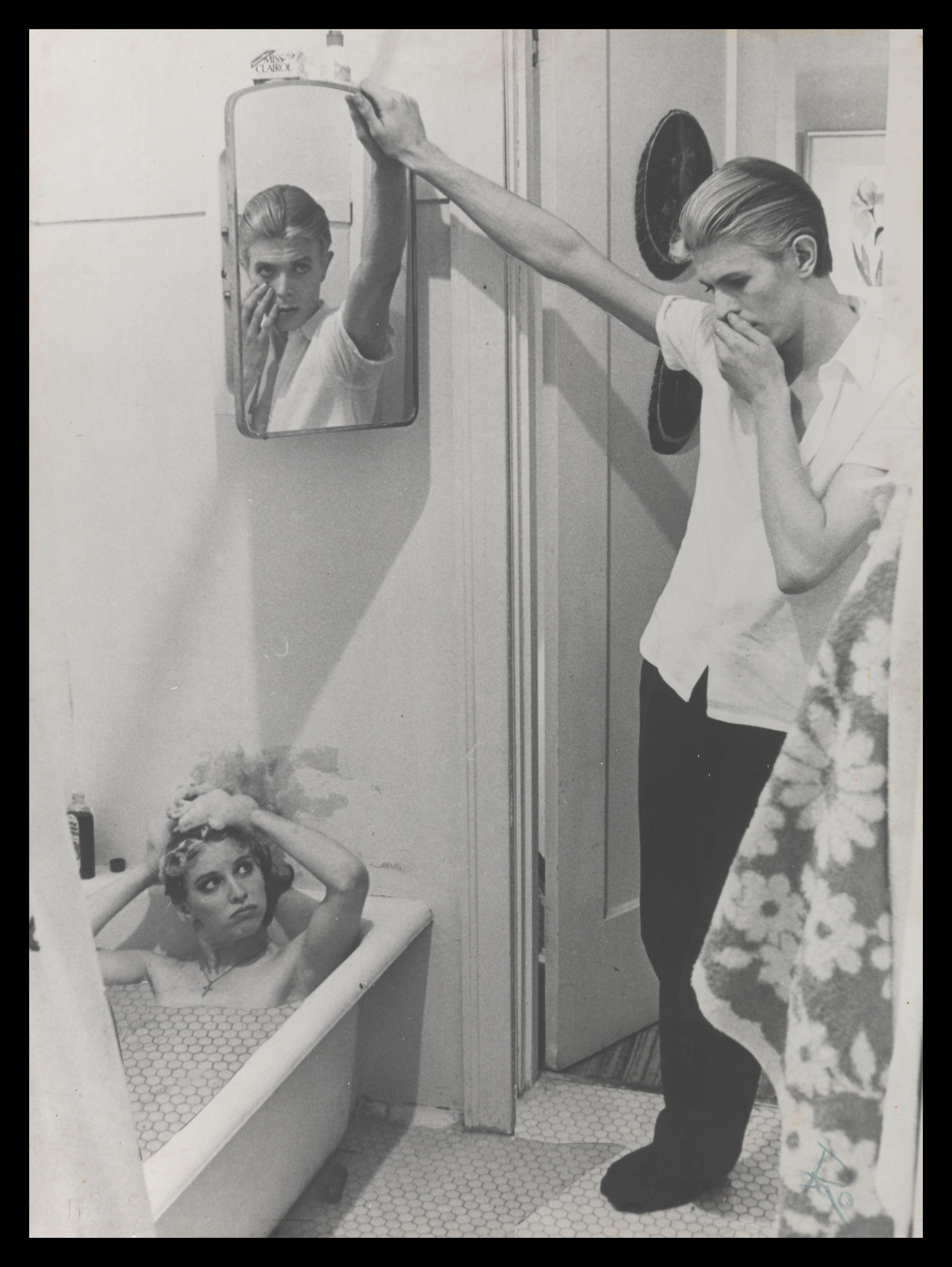 4832x6432 David Bowie V&A Exhibit Installation Picture