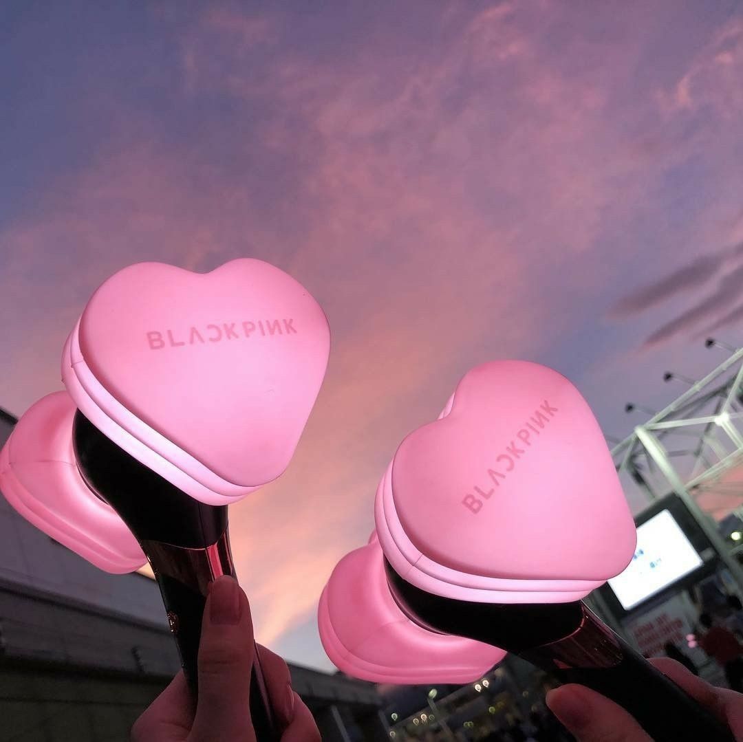 1080x1079 Blackpink Lightstick Wallpaper