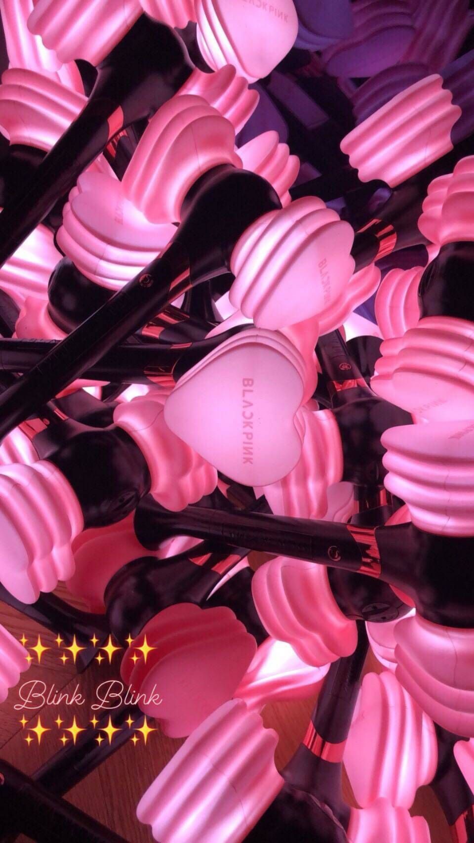 960x1706 Blackpink Lightstick Wallpaper