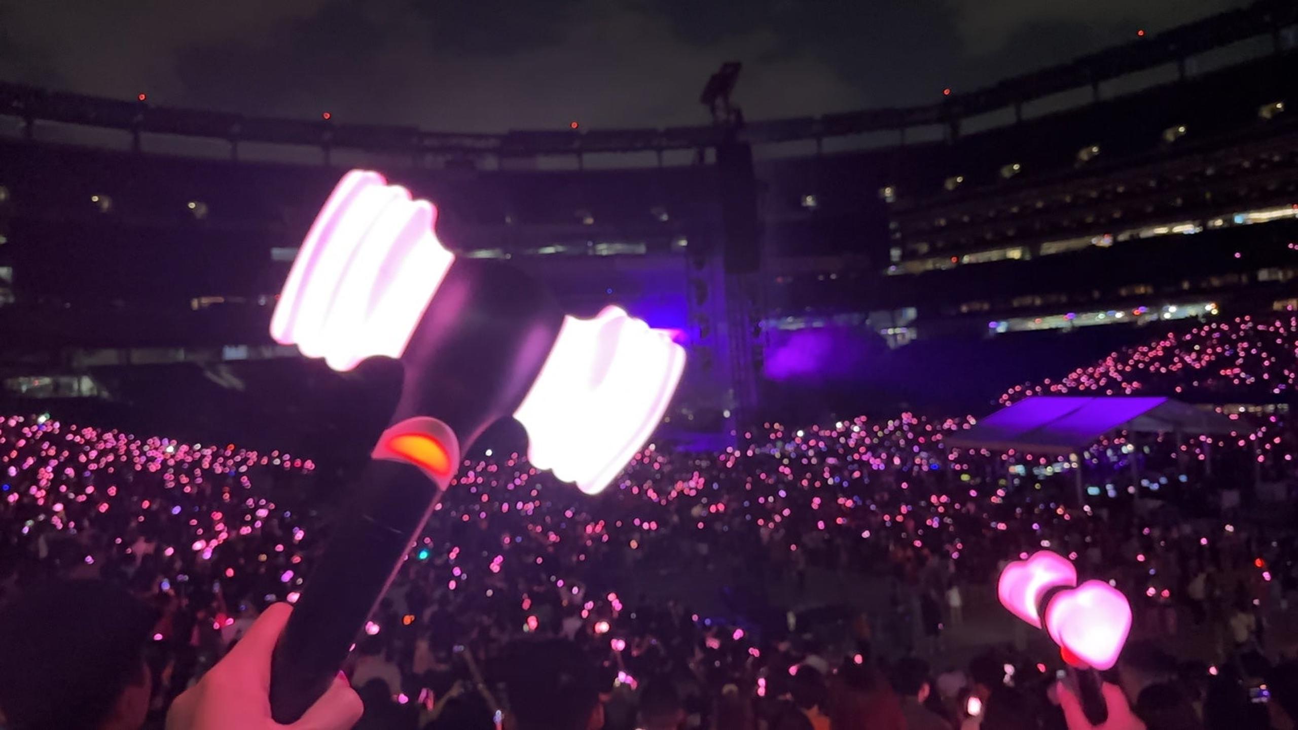 2560x1440 Blackpink lightstick ver. 2 YG Entertainment