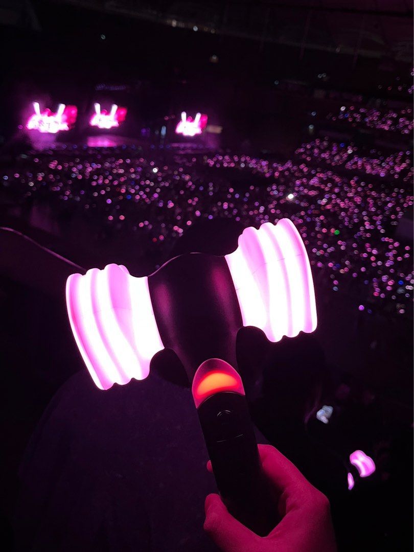 810x1080 BLACKPINK Lighstick V Toys & Collectibles, Fan Merchandise, K Wave Merchandise On Carousell