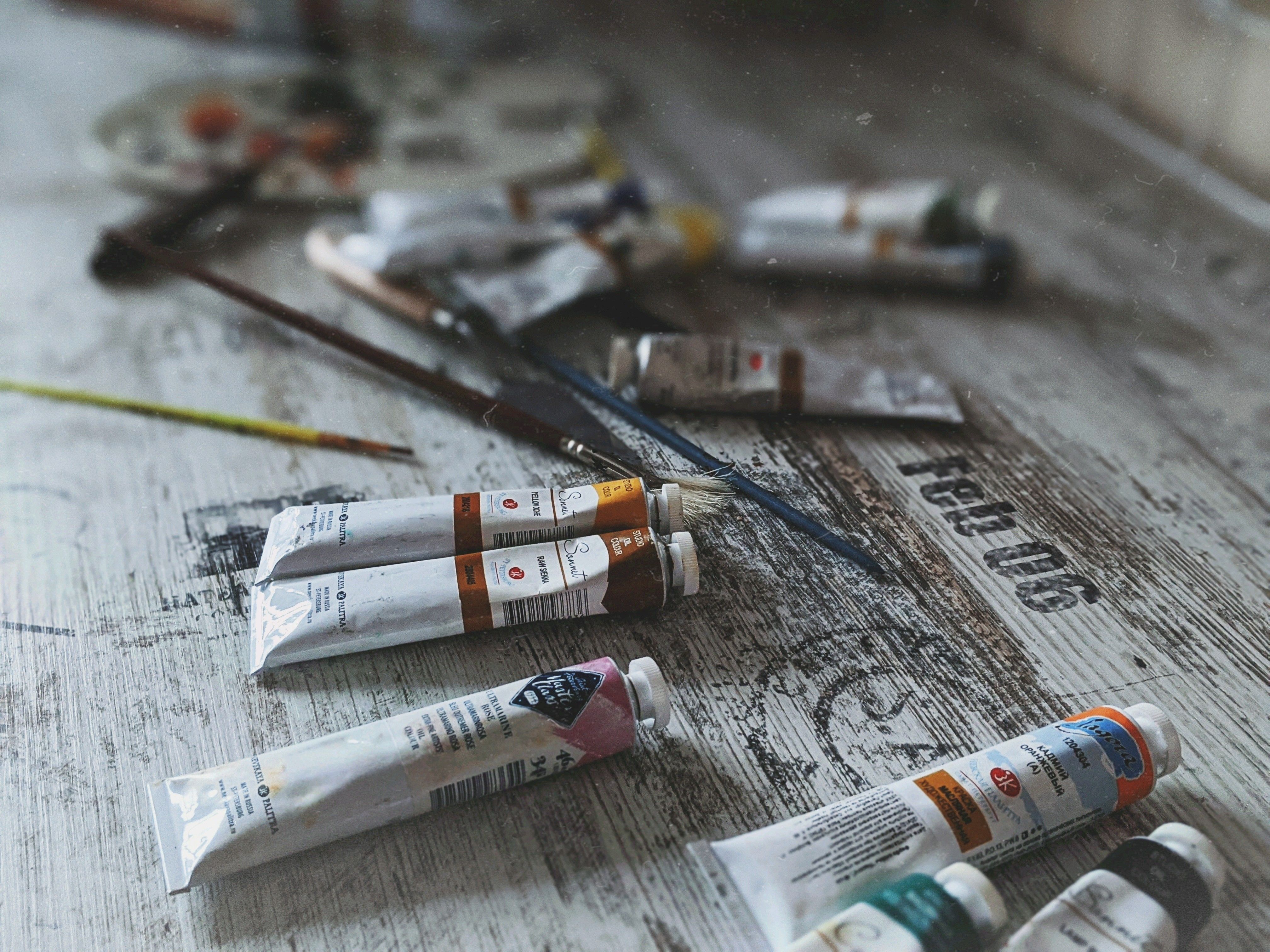 4032x3024 Oil Paint in Tubes · Free
