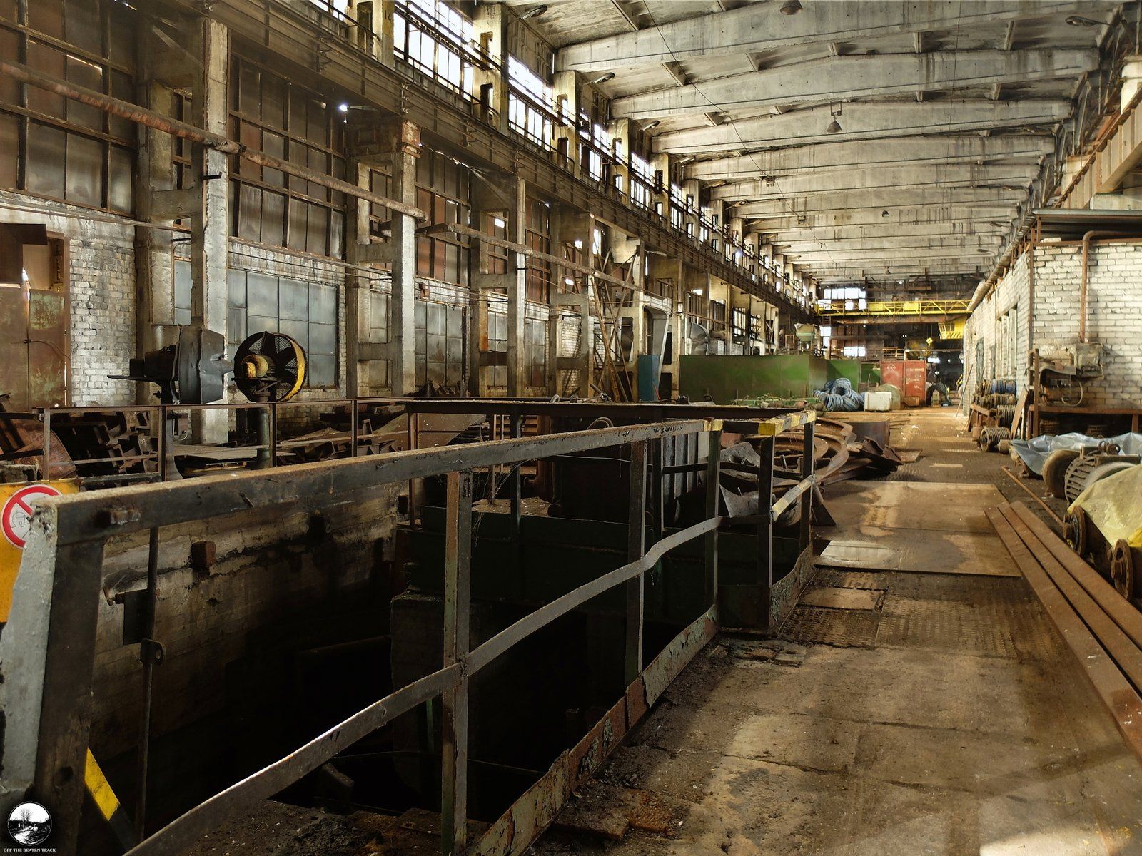 1600x1200 After the Last Shift. Exploring the Giant Abandoned Industrial Site [Latvia] the Beaten Track