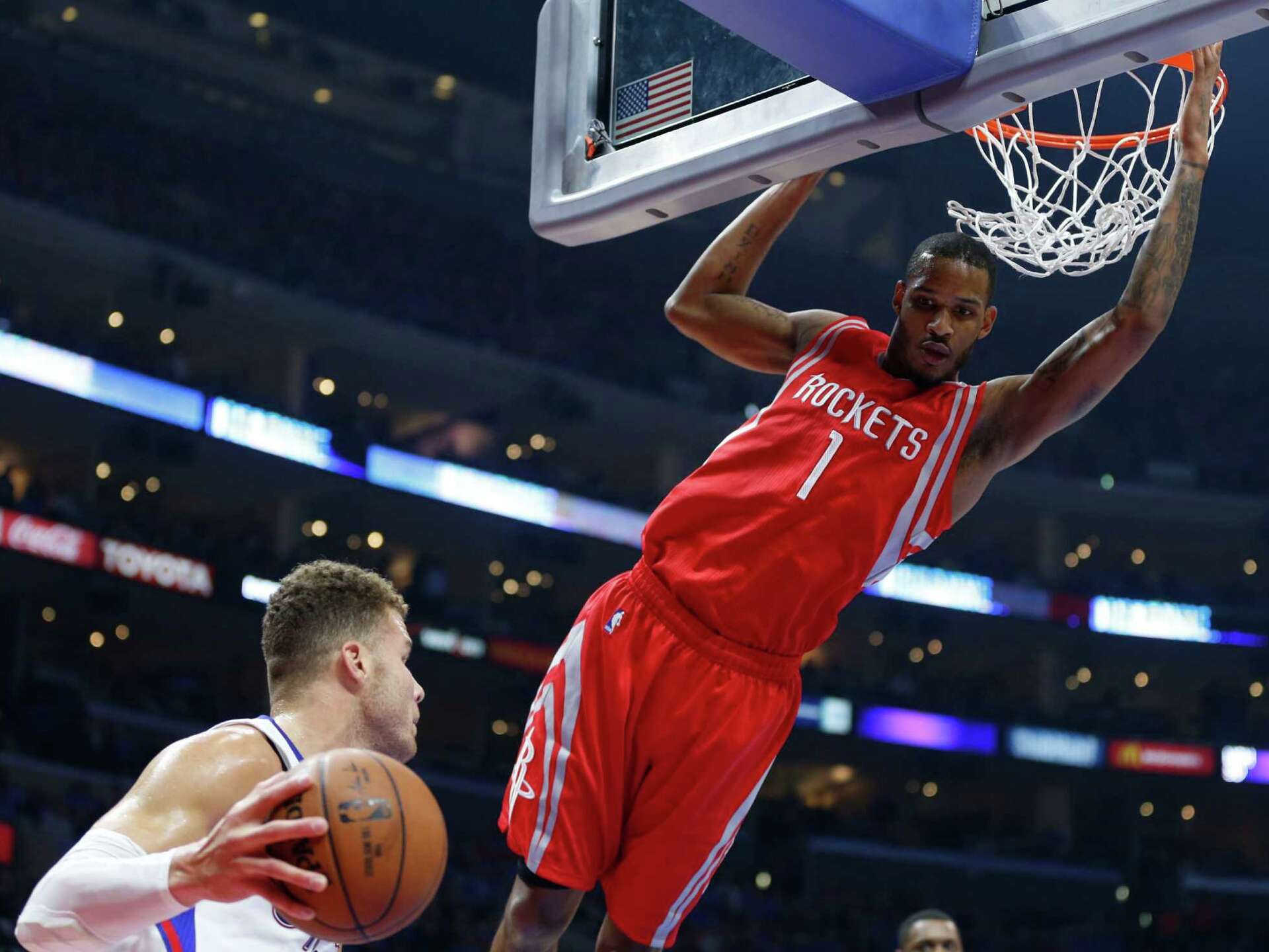 1920x1440 Old guard puts Rockets on course for new heights