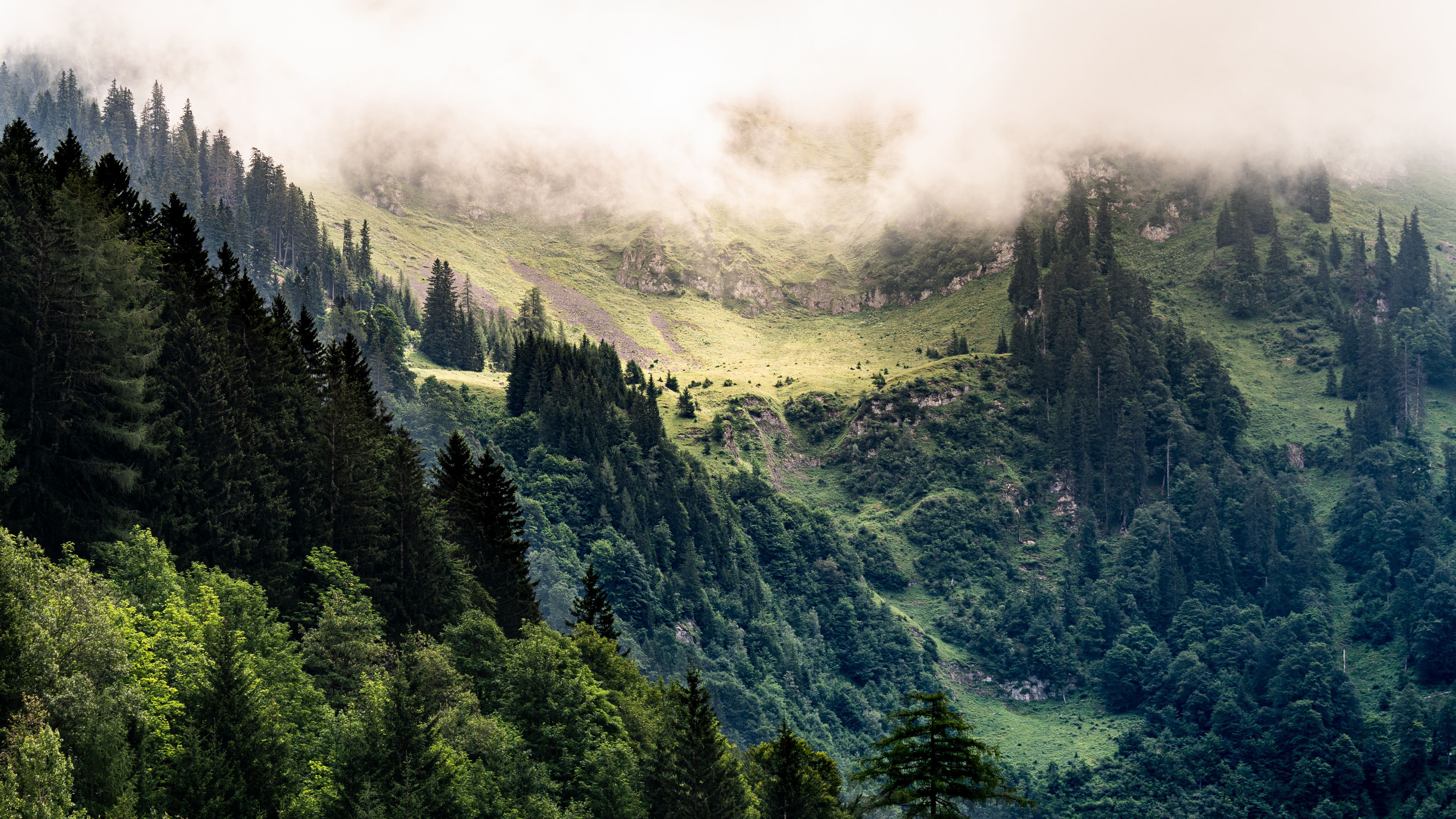 4672x2628 Breathtaking Misty Mountain Landscape View · Free