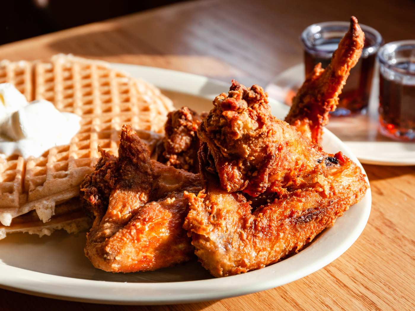 1400x1050 Roscoe's Chicken and Waffles shared on Postcard