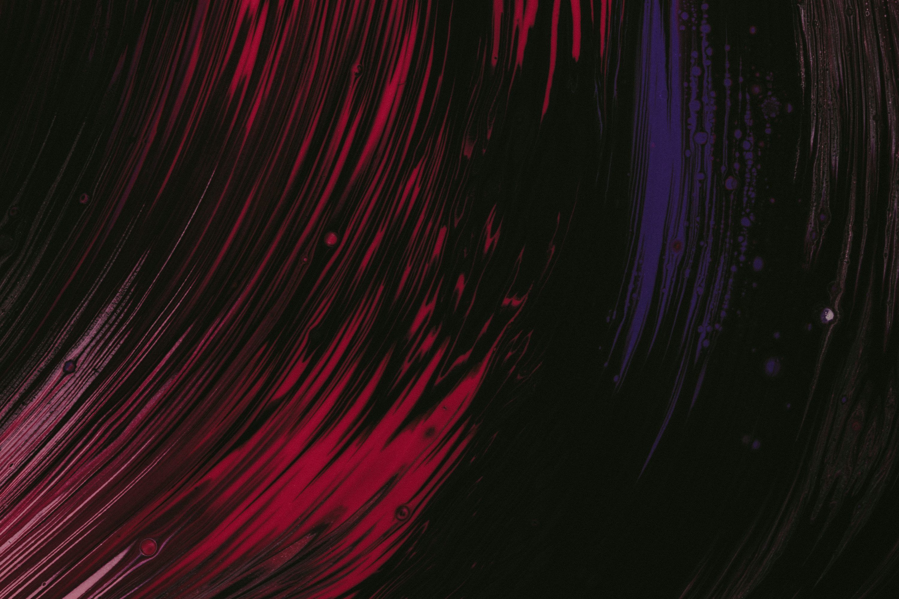 3000x2000 A red and purple background with a black background