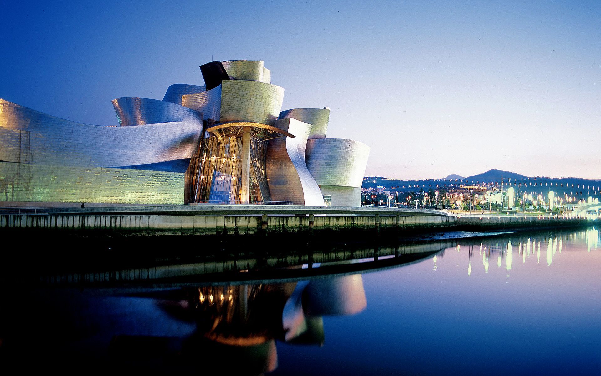 1920x1200 Guggenheim Museum Bilbao at Night
