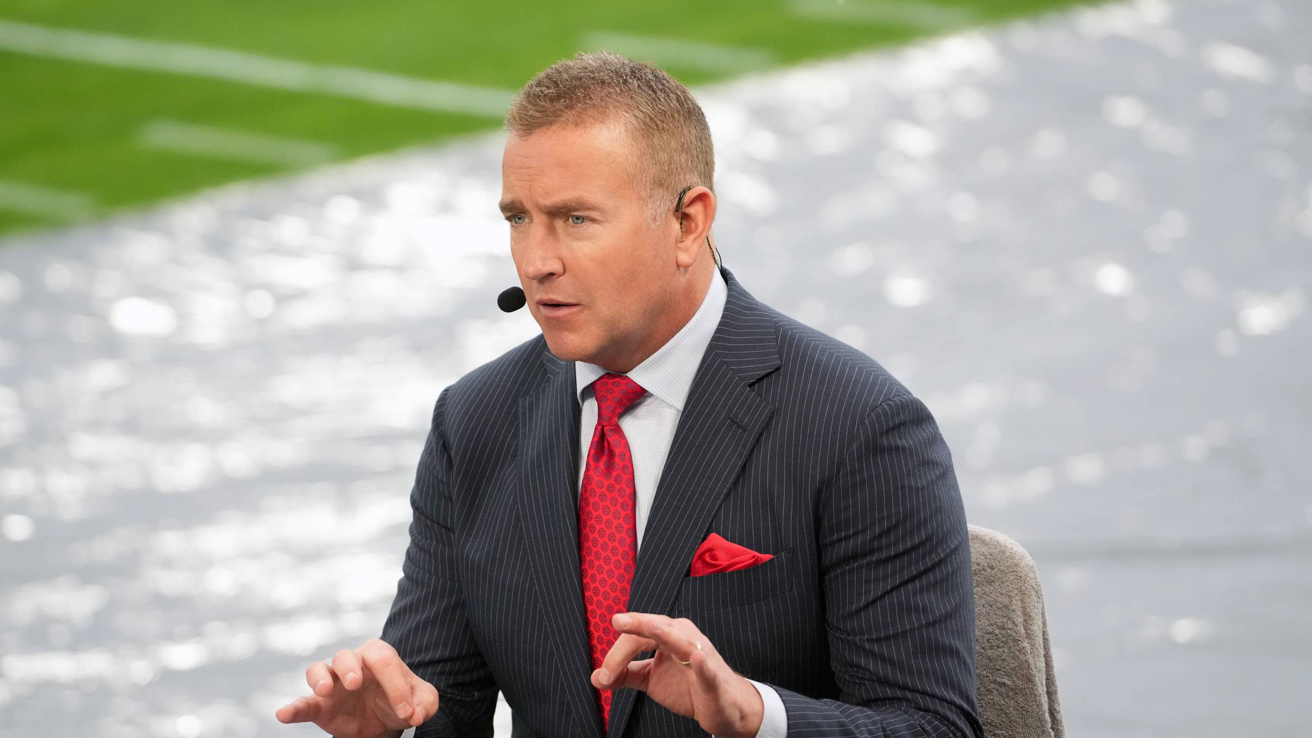 2560x1440 Football Fans 'Shocked' By Kirk Herbstreit's CFP Semifinal Assignment