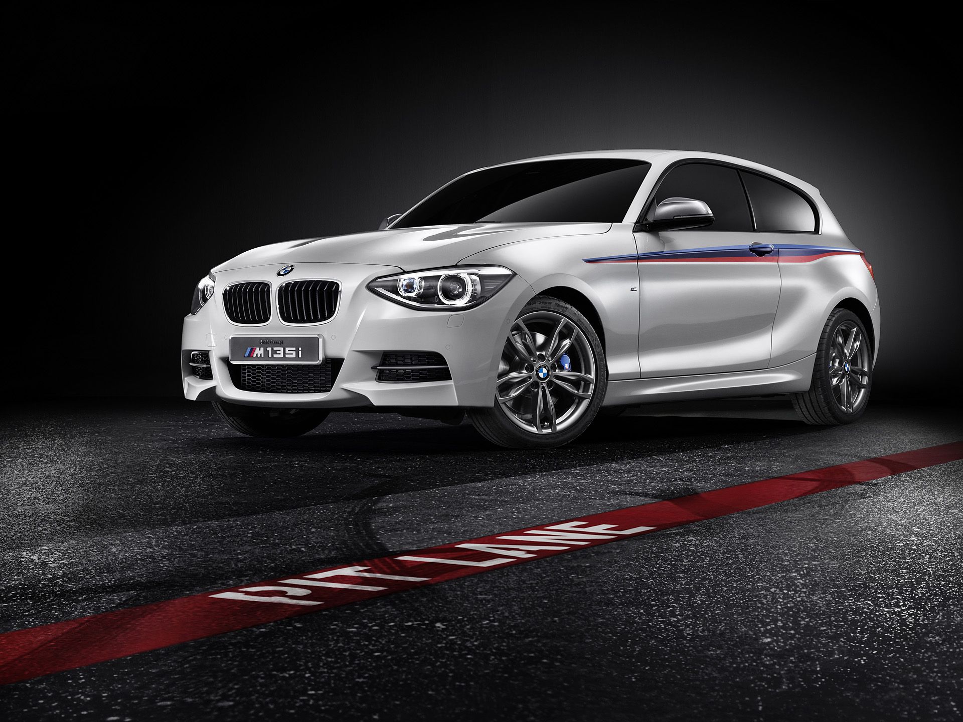 1920x1440 BMW M135i Concept Wallpaper
