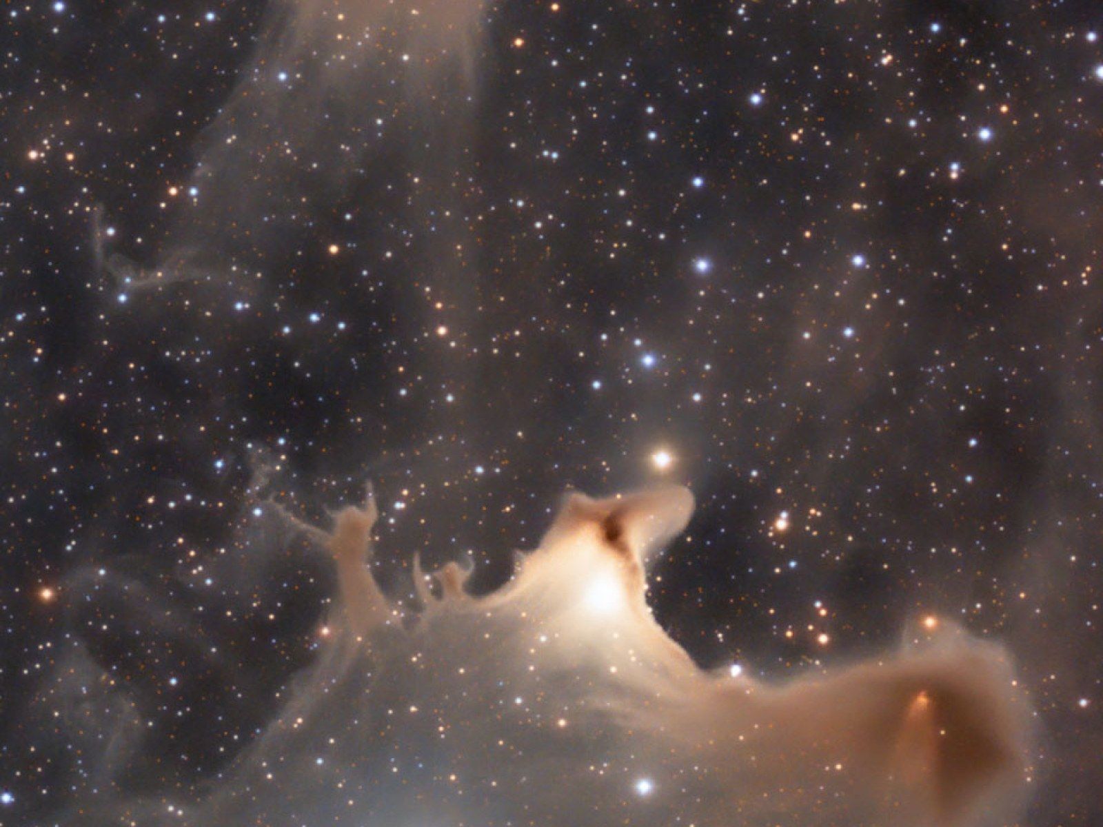 1600x1200 NASA's Picture Of The Day Features Spooky, Halloween Like Scene In The Ghost Nebula