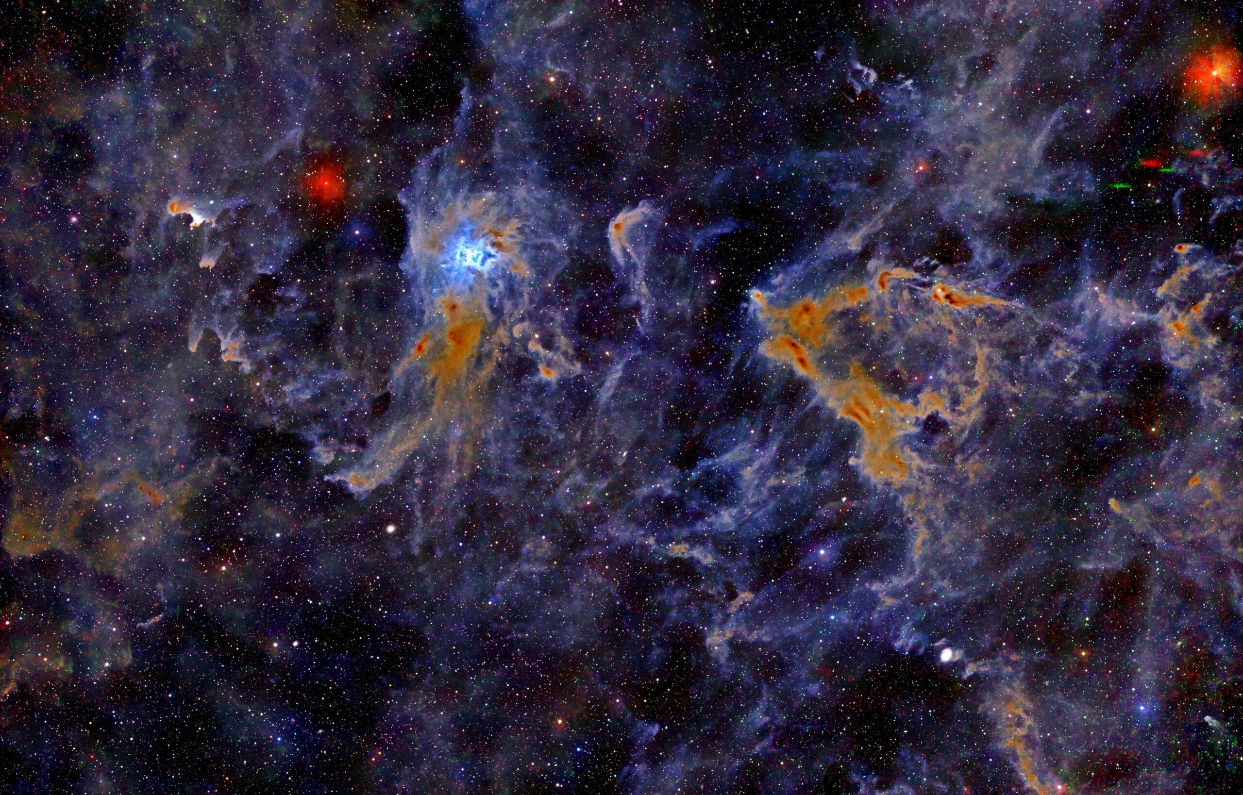 2560x1638 NGC 7023 (Iris Nebula) and Molecular Clouds in Cepheus by S. Ziegenbalg