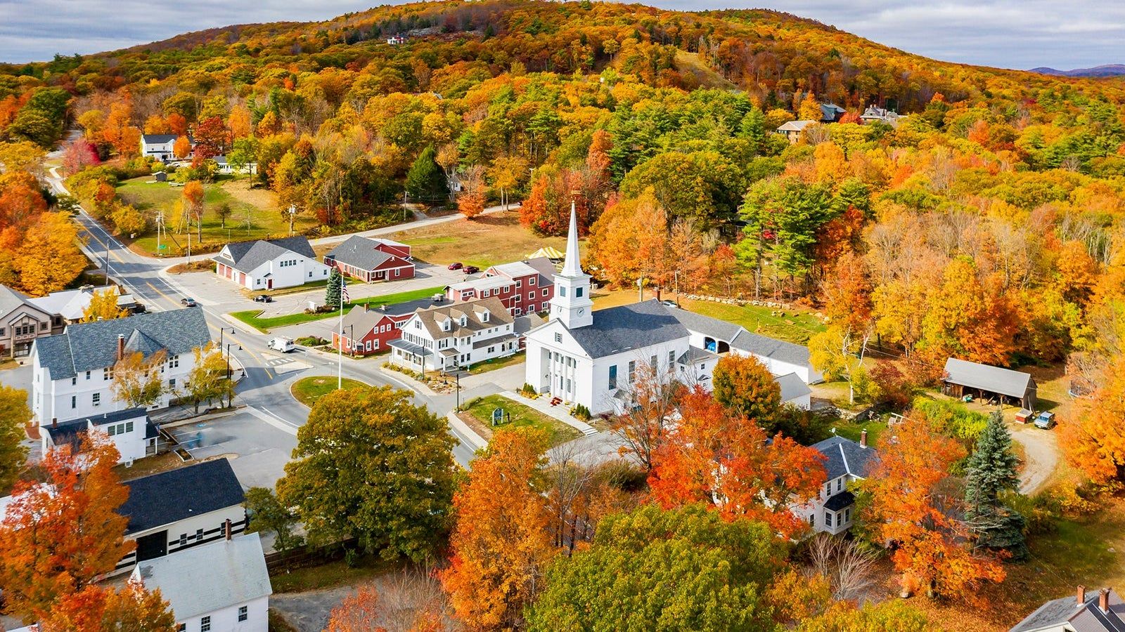 1600x900 Where to see the best foliage in New England this fall Points Guy