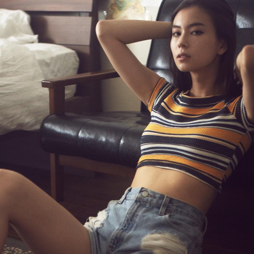 1080x1080 Lauren Tsai Wallpaper