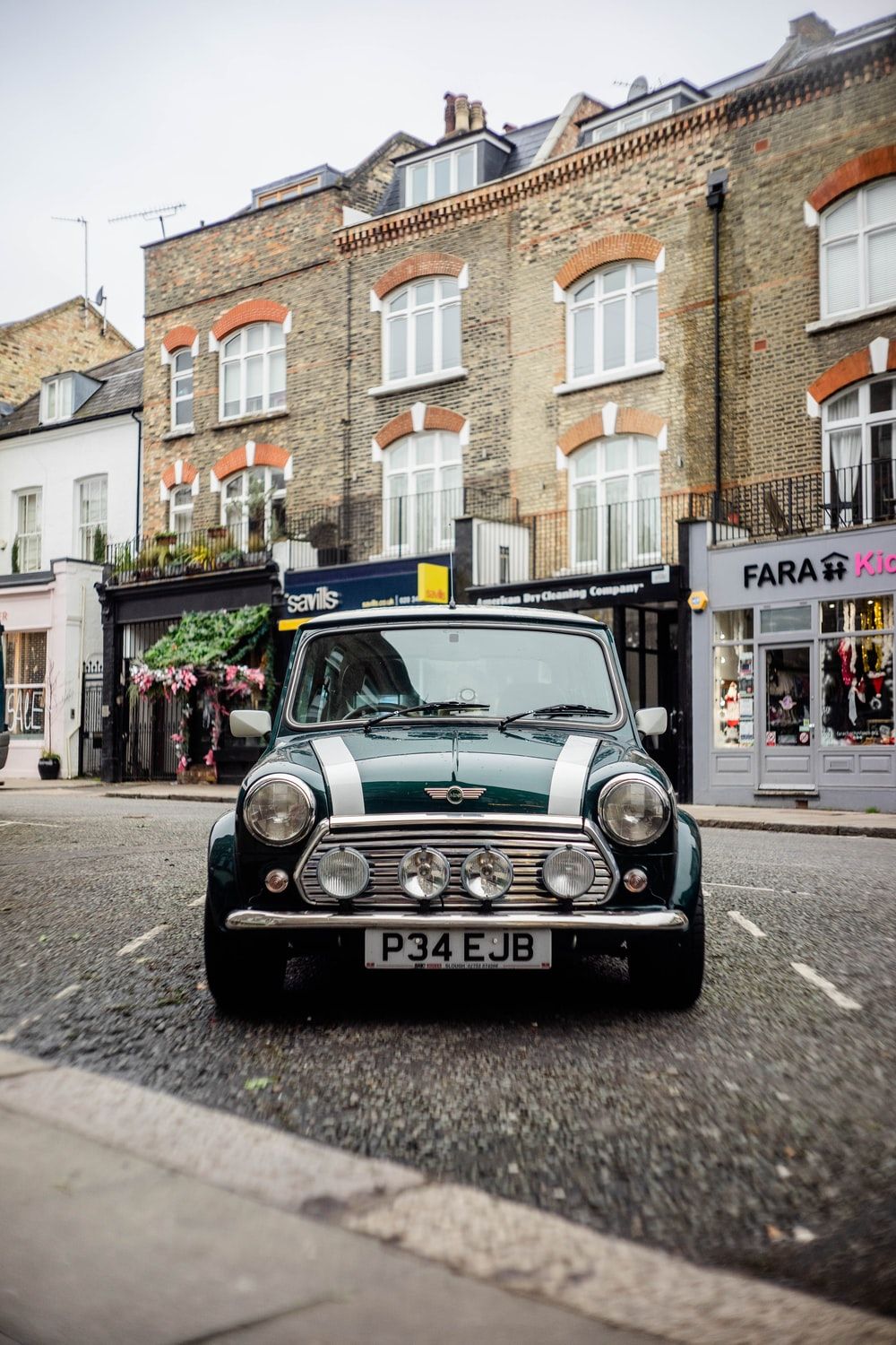 1000x1500 Old Mini Cooper Wallpaper