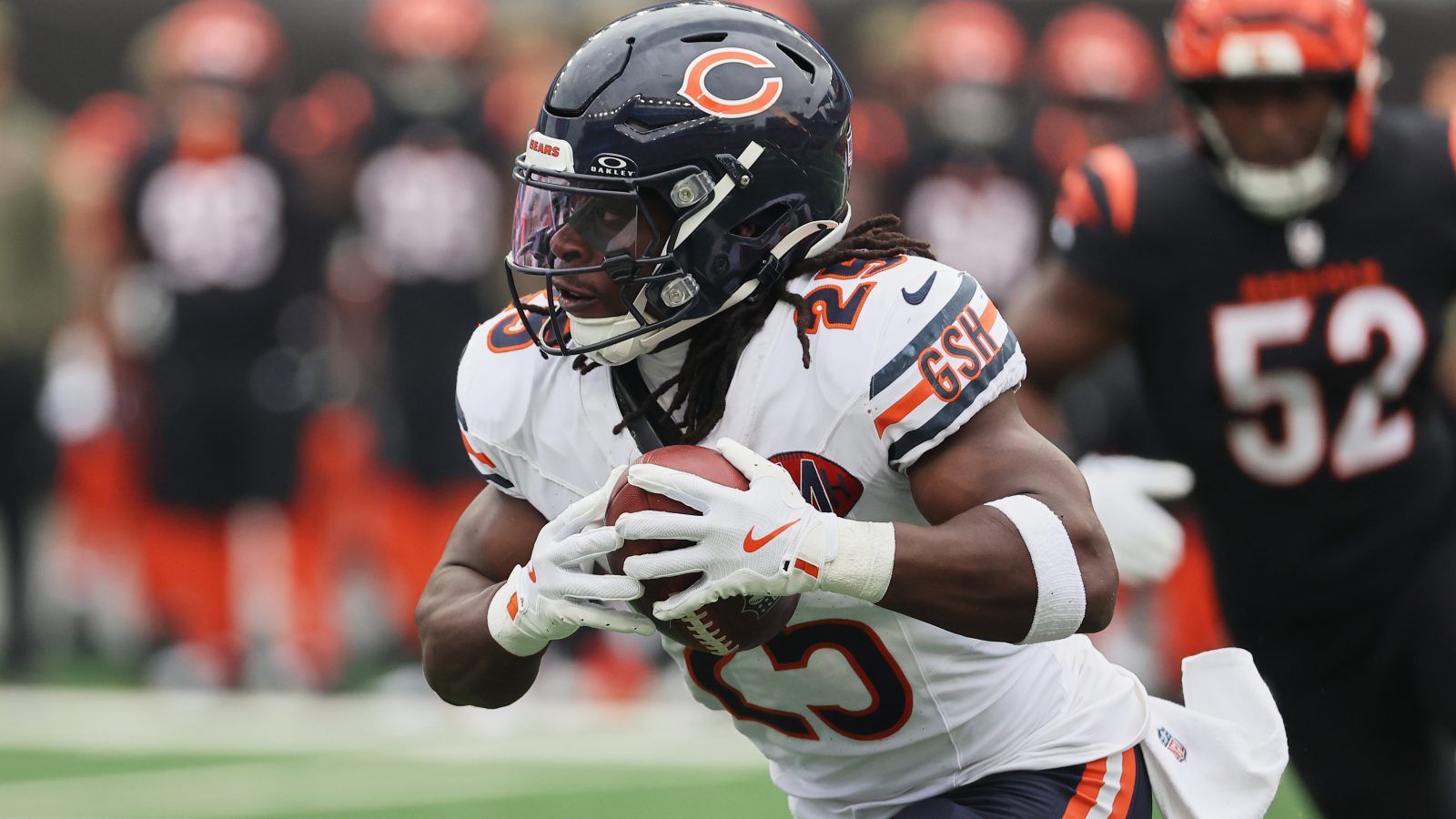 1600x900 Chicago Bears' Kyle Monangai's season creates fascinating questions for Ben Johnson, Ryan Poles Chicago Bears ChiCitySports