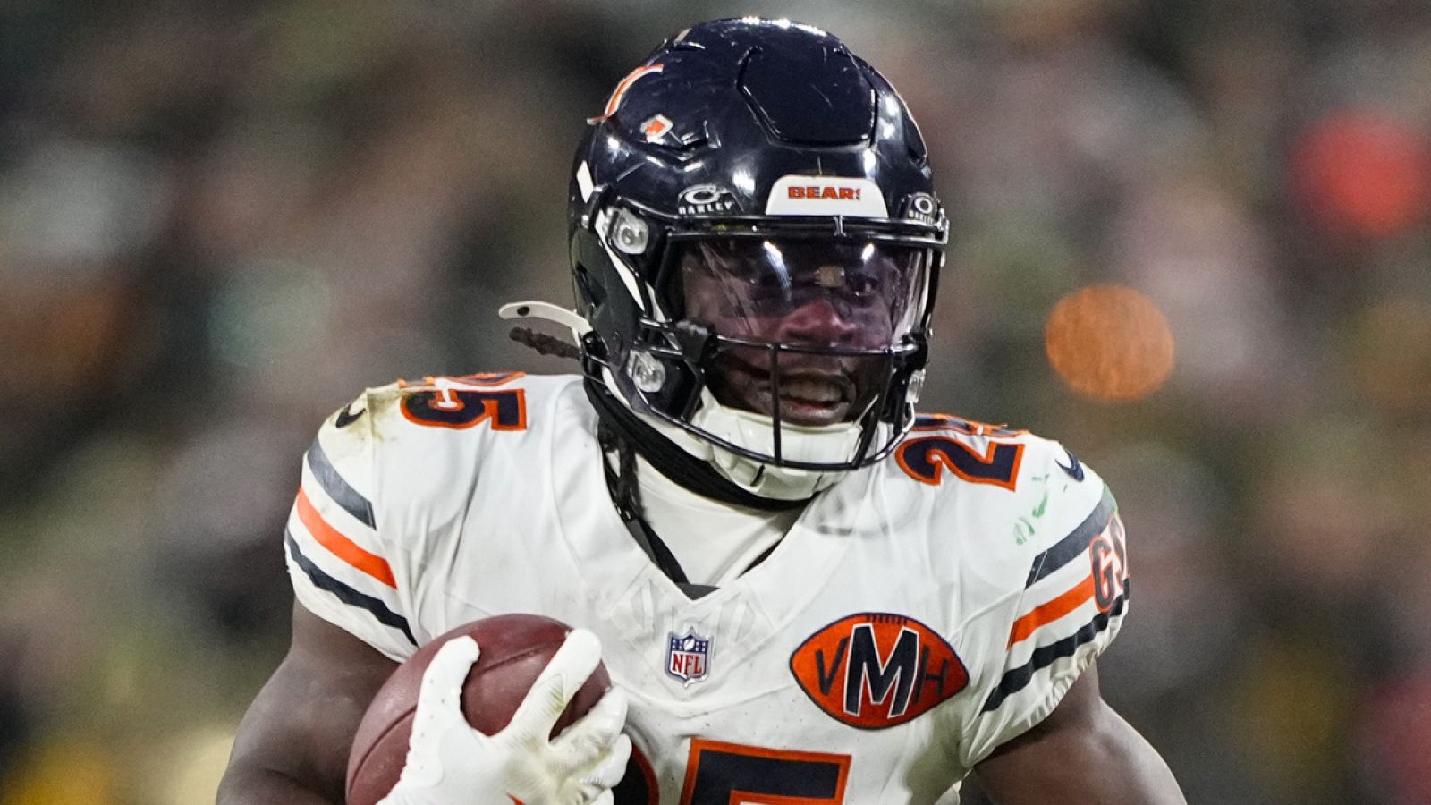 1600x900 Bears receive update after RB Kyle Monangai left practice with injury