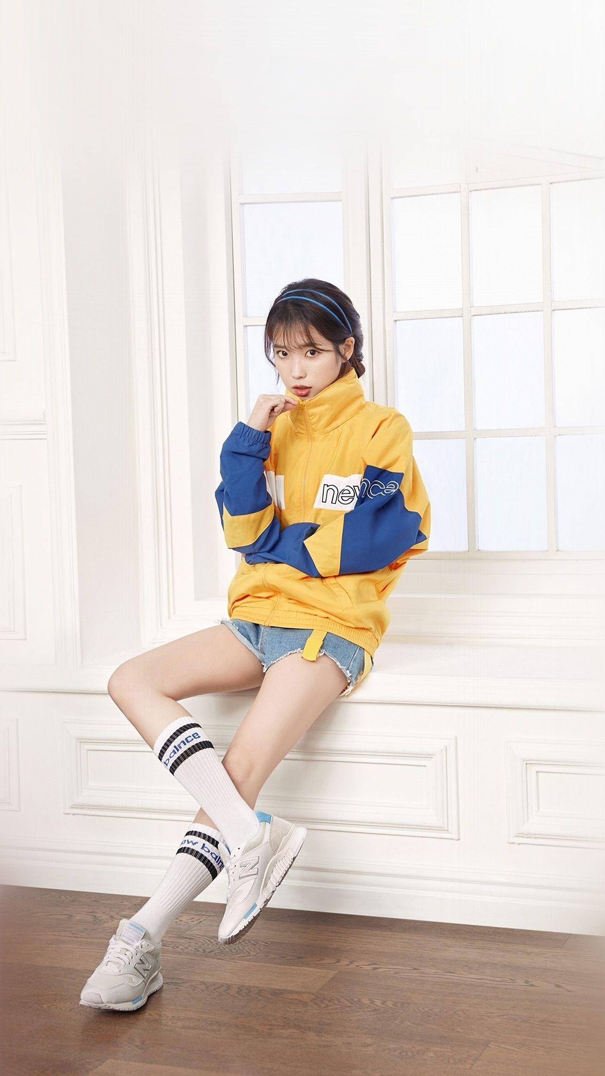 1242x2208 Iu Korean Singer Girl Kpop Wallpaper