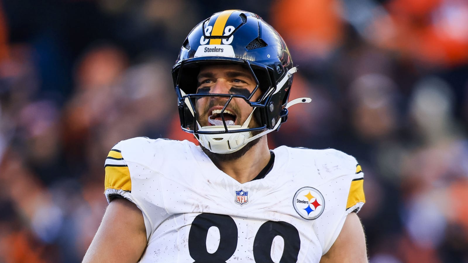 1600x900 Steelers' Pat Freiermuth addresses George Pickens' mindset