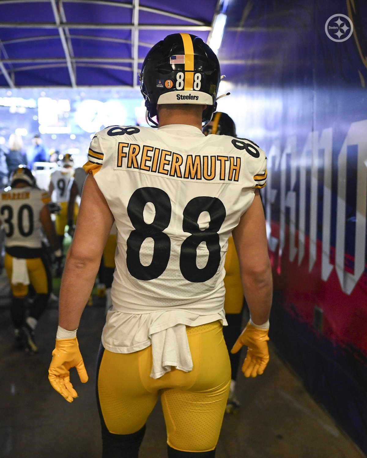 1200x1500 Steelers Gameday Plus: Pittsburgh Steelers tight end Pat Freiermuth (88) during a regular season game between the Pittsburgh Steelers and the Baltimore Ravens, Sunday, Jan. 2023 in Baltimore, MD. (Karl Roser / Pittsburgh Steelers) Karl Roser