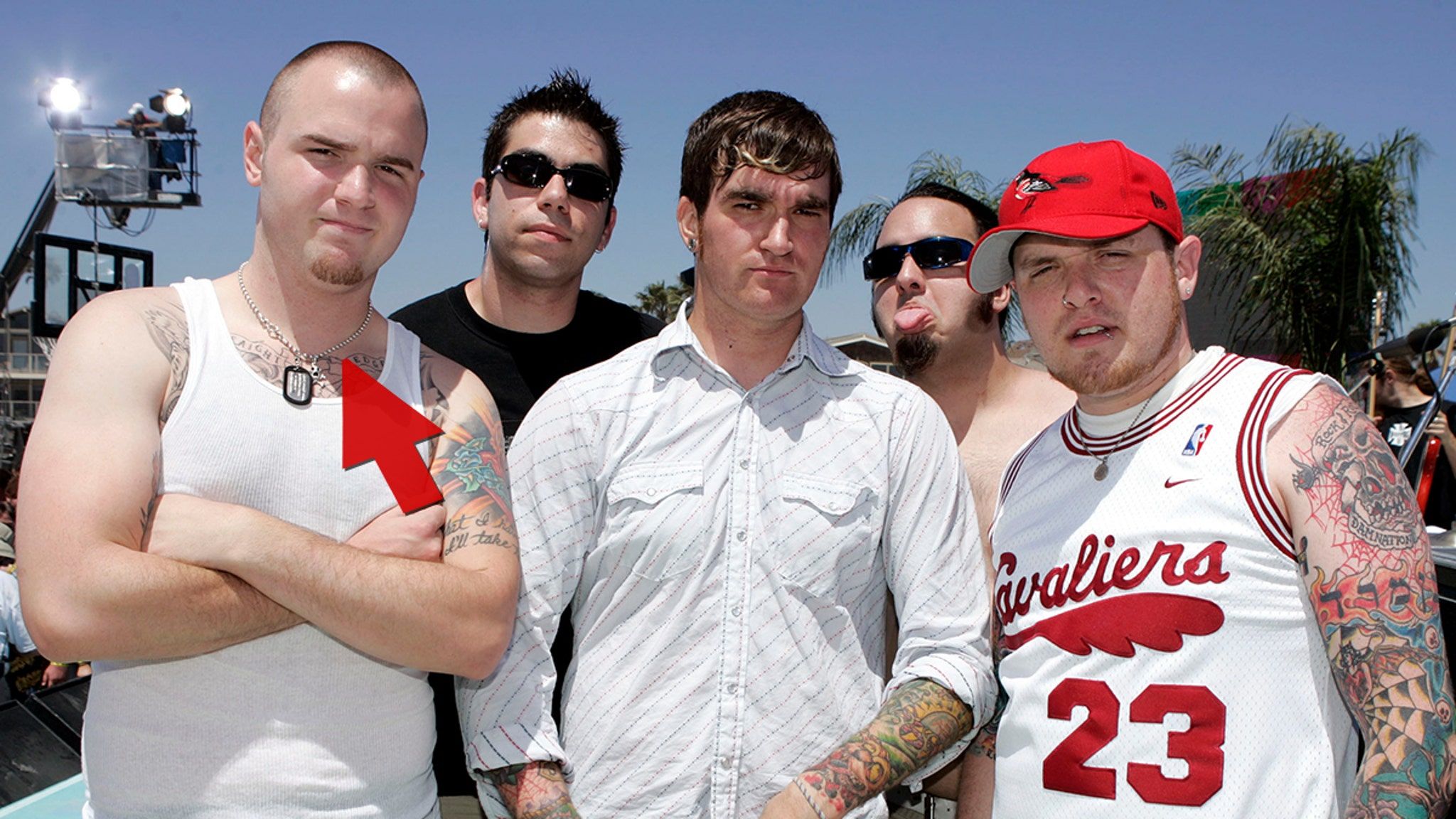 2048x1152 New Found Glory Guitarist Chad Gilbert Dead
