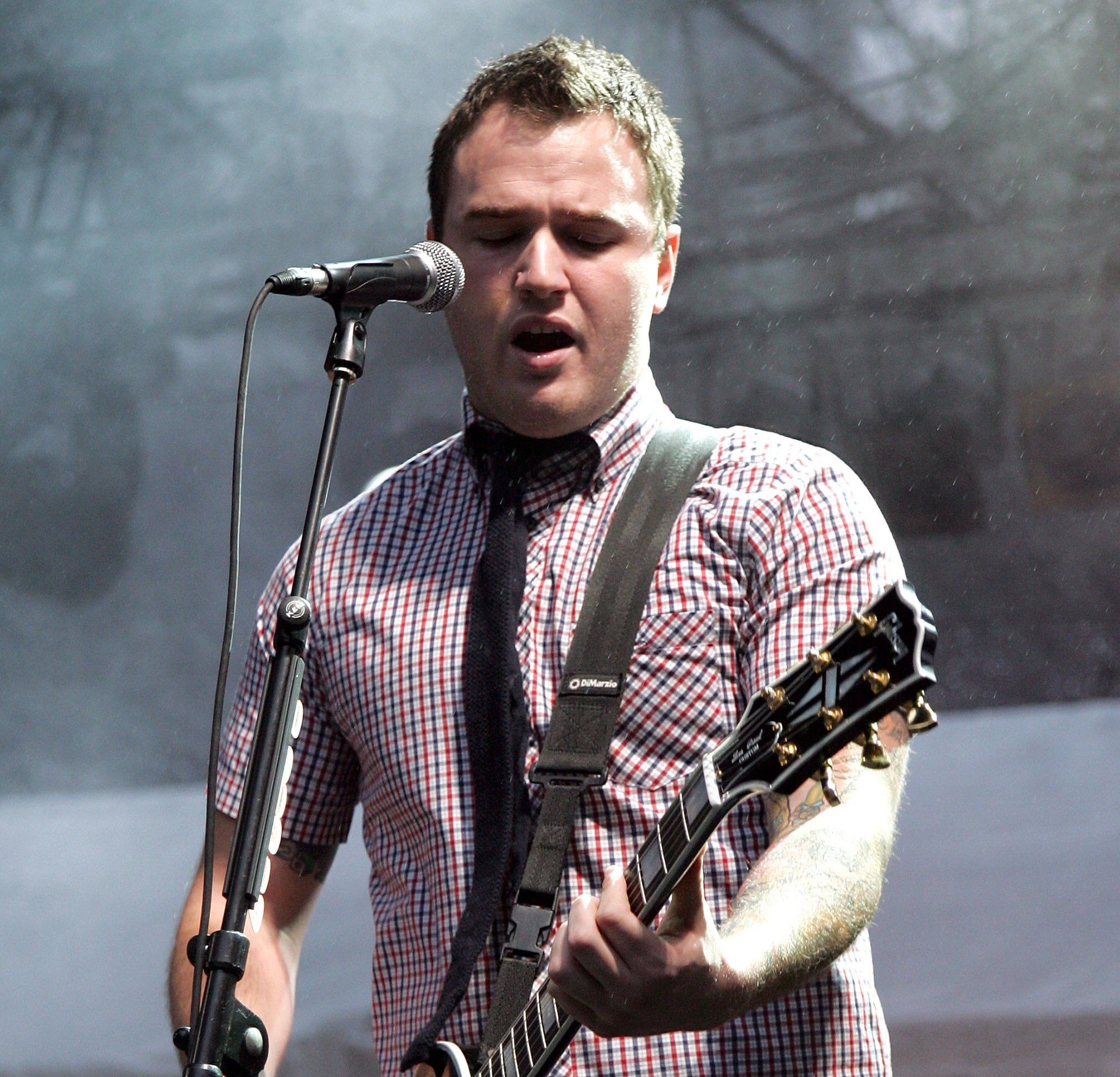 2021x1943 Chad Gilbert, New Found Glory Guitarist, Has Died
