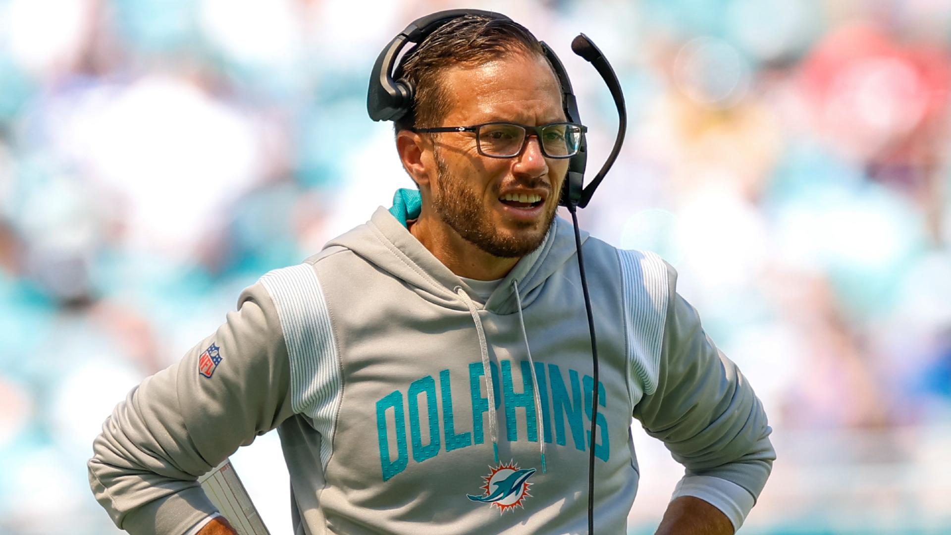 1920x1080 Mike McDaniel's shower comments: Miami coach freshening up Dolphins, but also himself