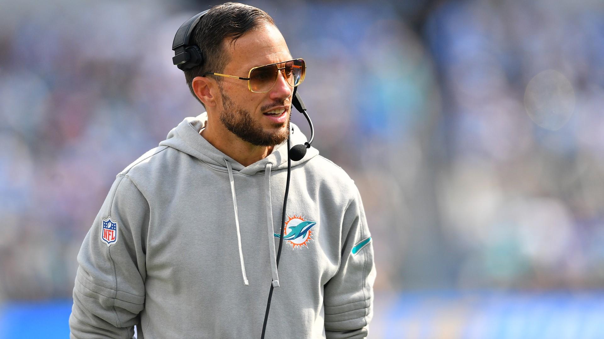 1920x1080 Mike McDaniel Memes, Explained: 'Miami Fication' Glasses Photo Shows Transformation Since 2022 Hiring