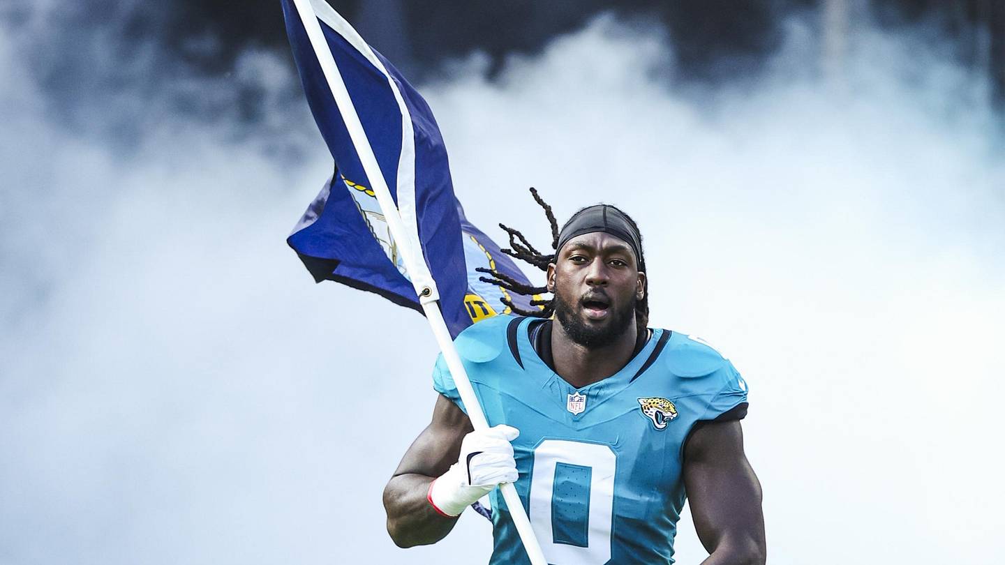 1440x810 Jaguars' Devin Lloyd's Latest Performance Gives Him Unique Distinction