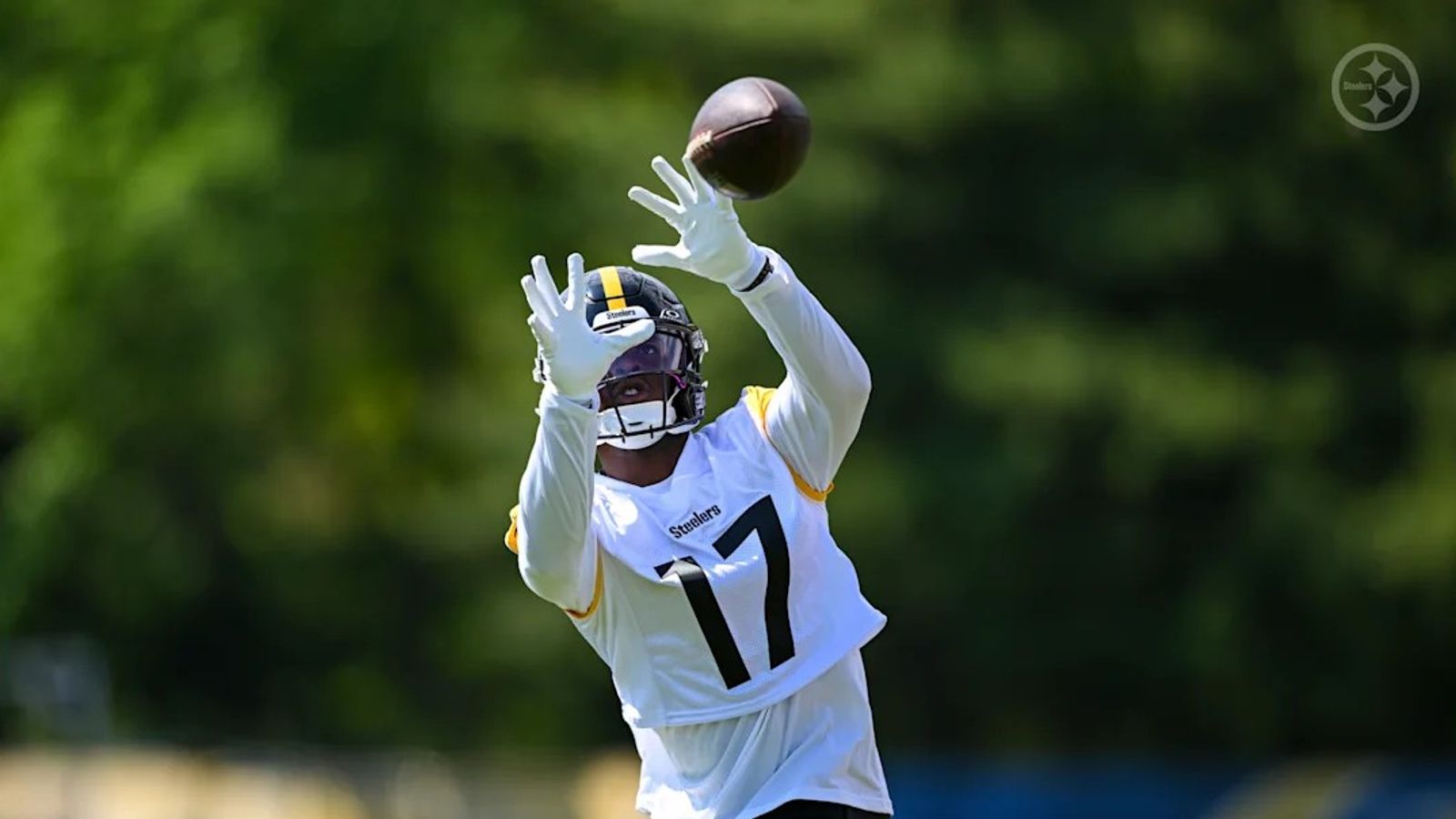 1600x900 Steelers' Germie Bernard Draws Unexpected Comparison To A Familiar Face