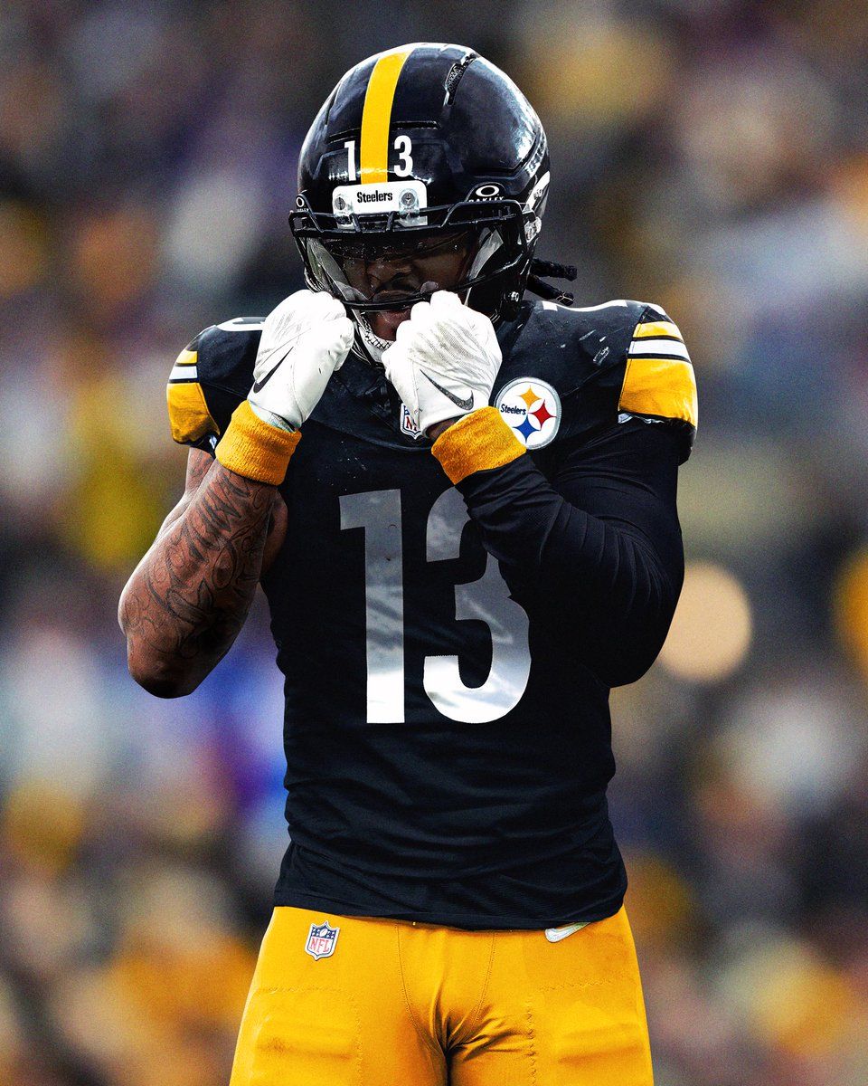 960x1200 NFL Stats on X: Happy 28th birthday, Rico Dowdle! His stats over the last 2 seasons: • 33 games • 155 rushing yards • 4.6 yards per carry • 546 receiving yards • 81.8 scrimmage YPG • 12 total TDs / X