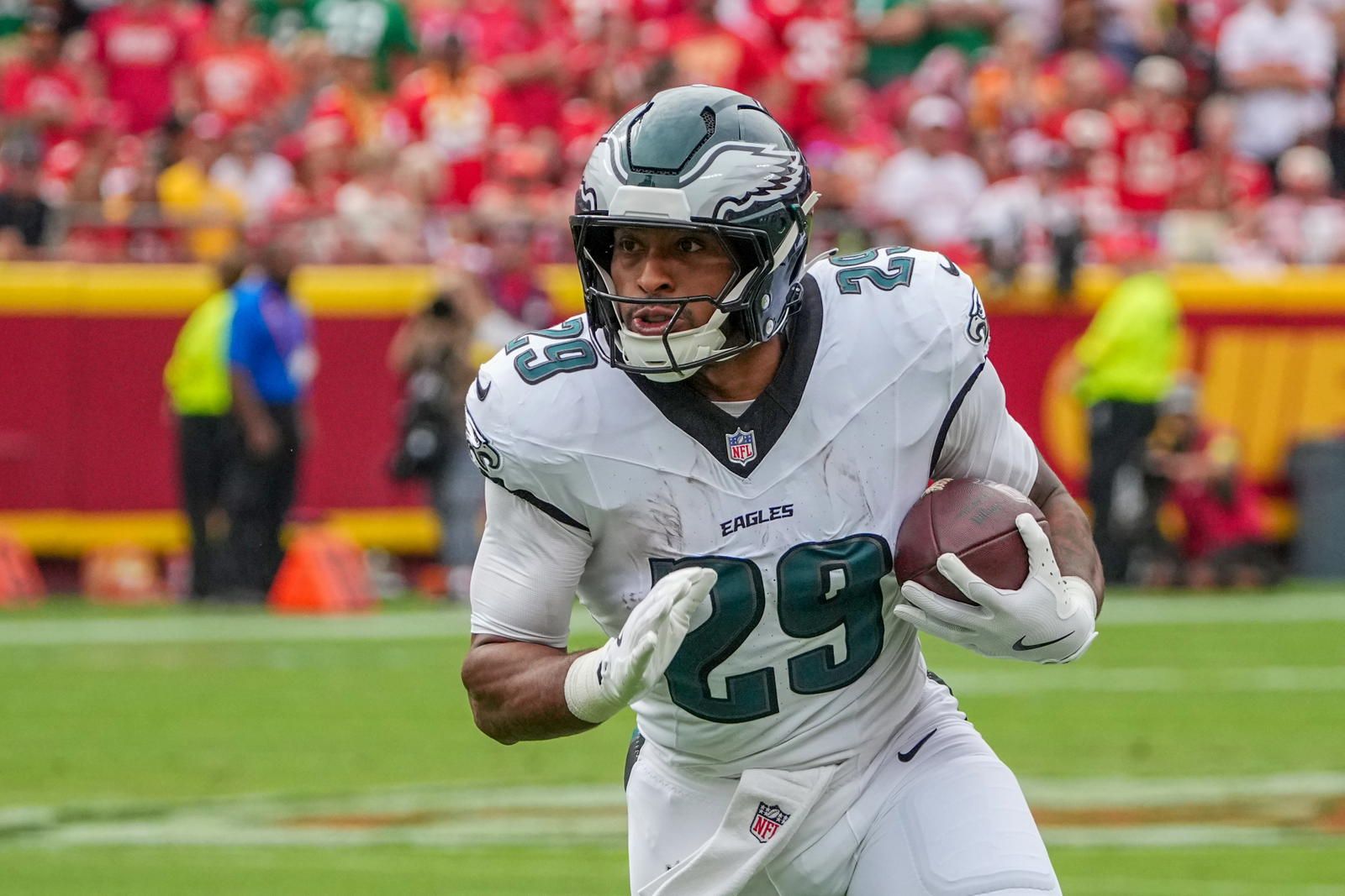 1600x1067 Panthers Replace RB Rico Dowdle