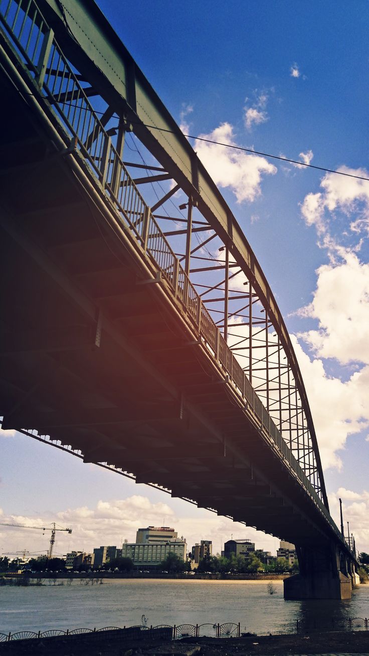 736x1308 Ahvaz Ahwaz Iran Khuzestan Wallpaper Background White Bridge. Tourismus, Hintergrundbilder, Iranische kunst