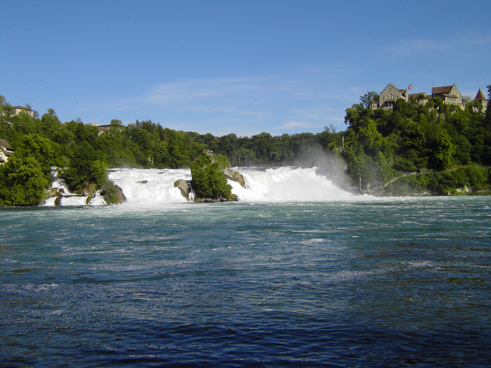 2048x1536 Rheinfall bei Schaffhausen