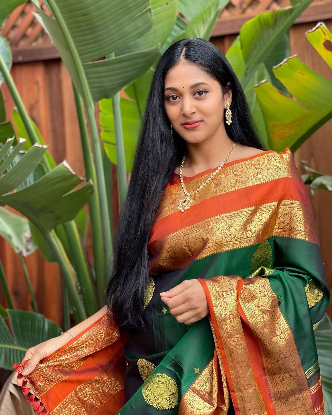 1080x1349 Sushma Raj in traditional pattu saree photohoot