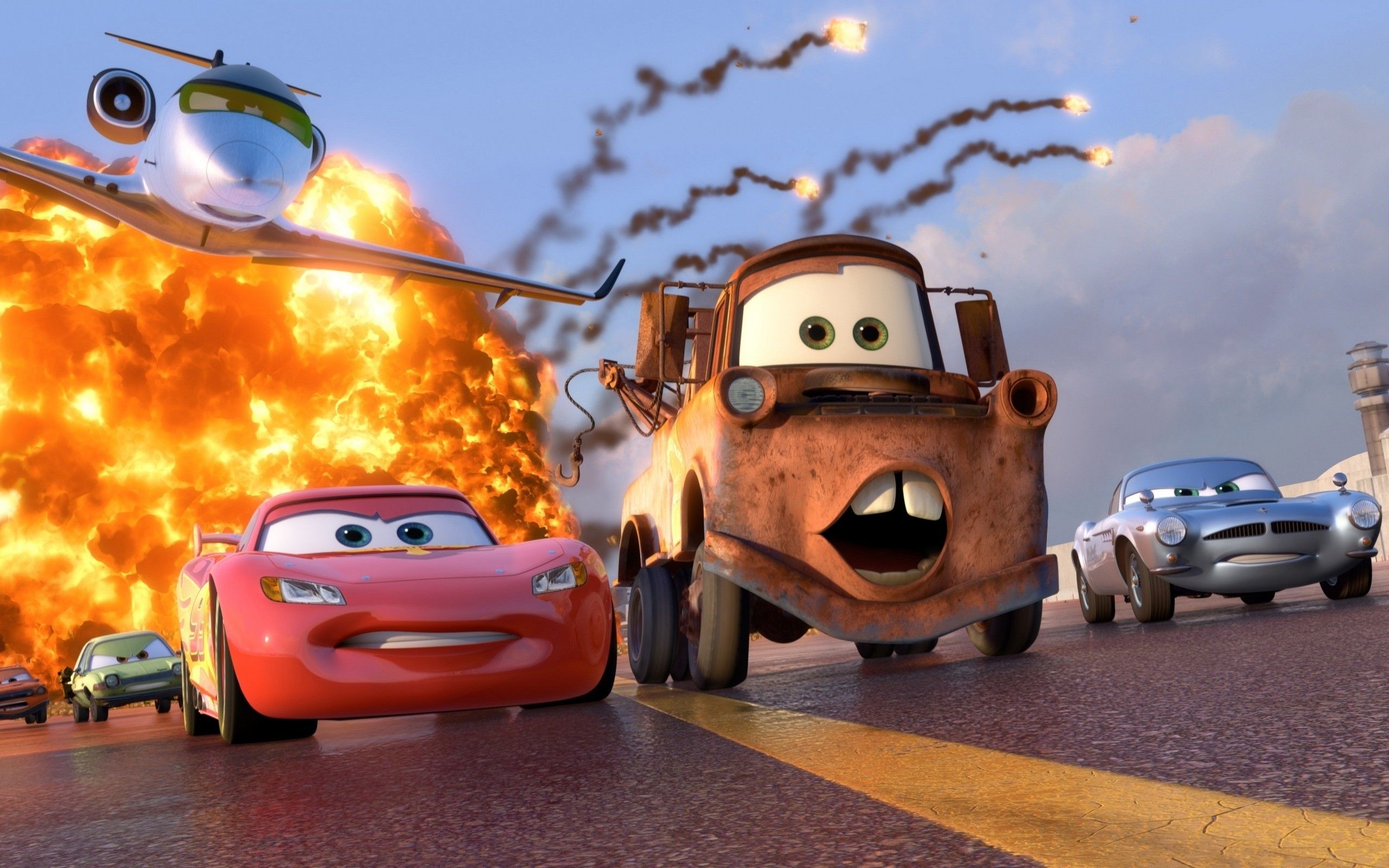 2560x1600 Lighting Mcqueen Wallpaper