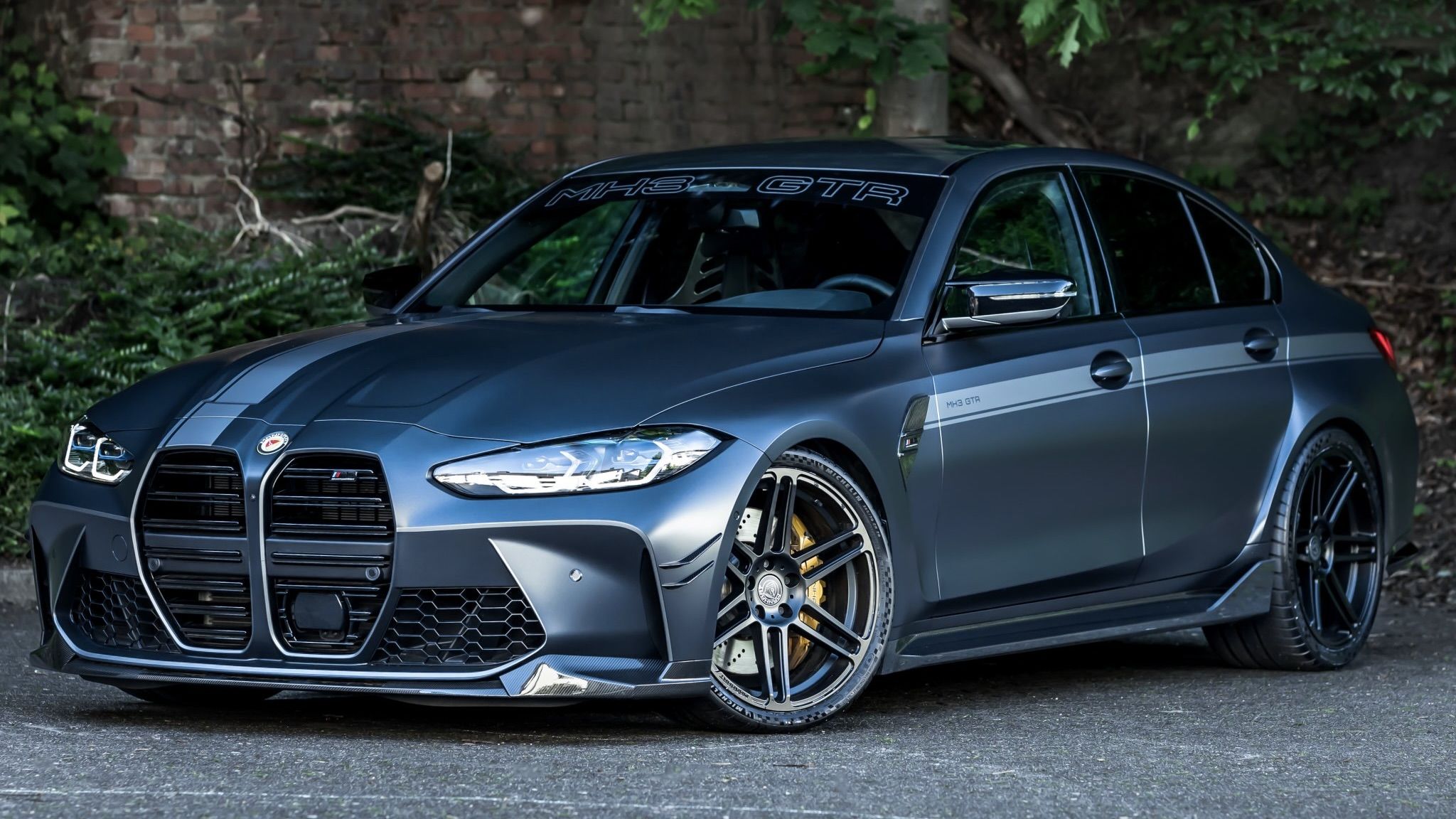 2048x1152 The Manhart Tuned BMW M3 Adds Power Without Adding Ugliness