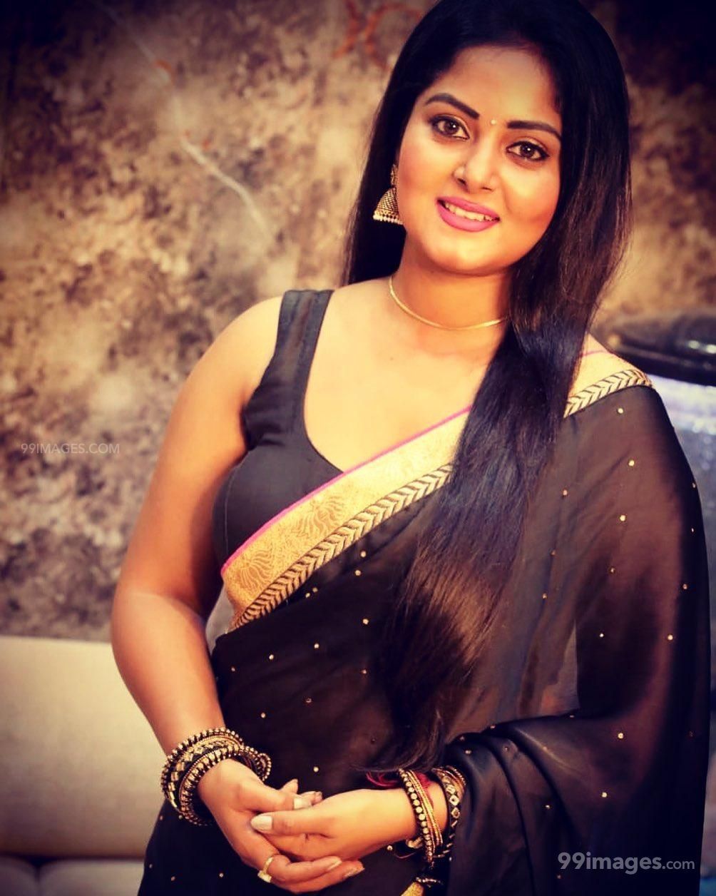 1004x1256 Anjana Singh Wallpaper