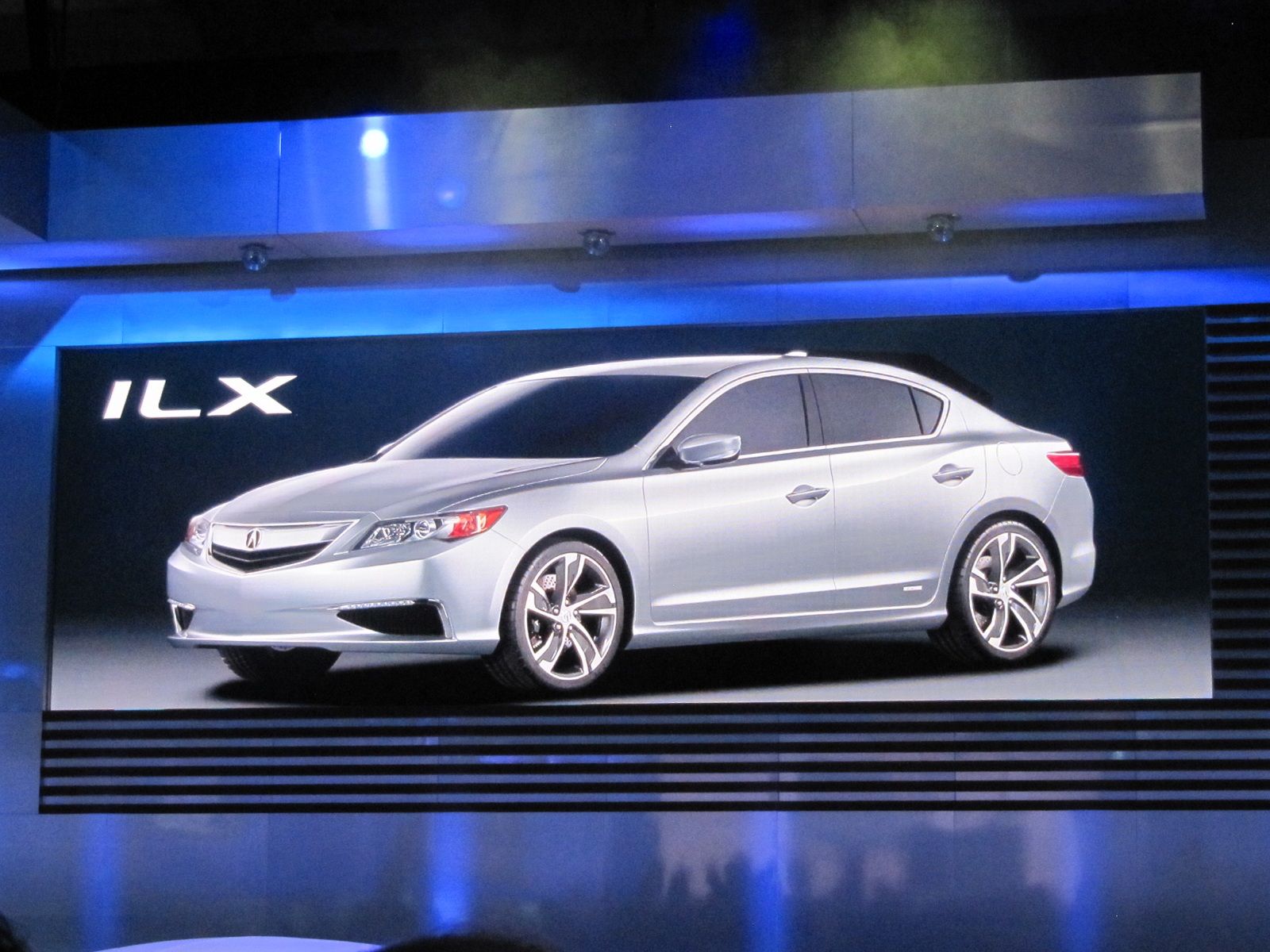 1600x1200 Acura ILX Live Photo: 2012 Detroit Auto Show