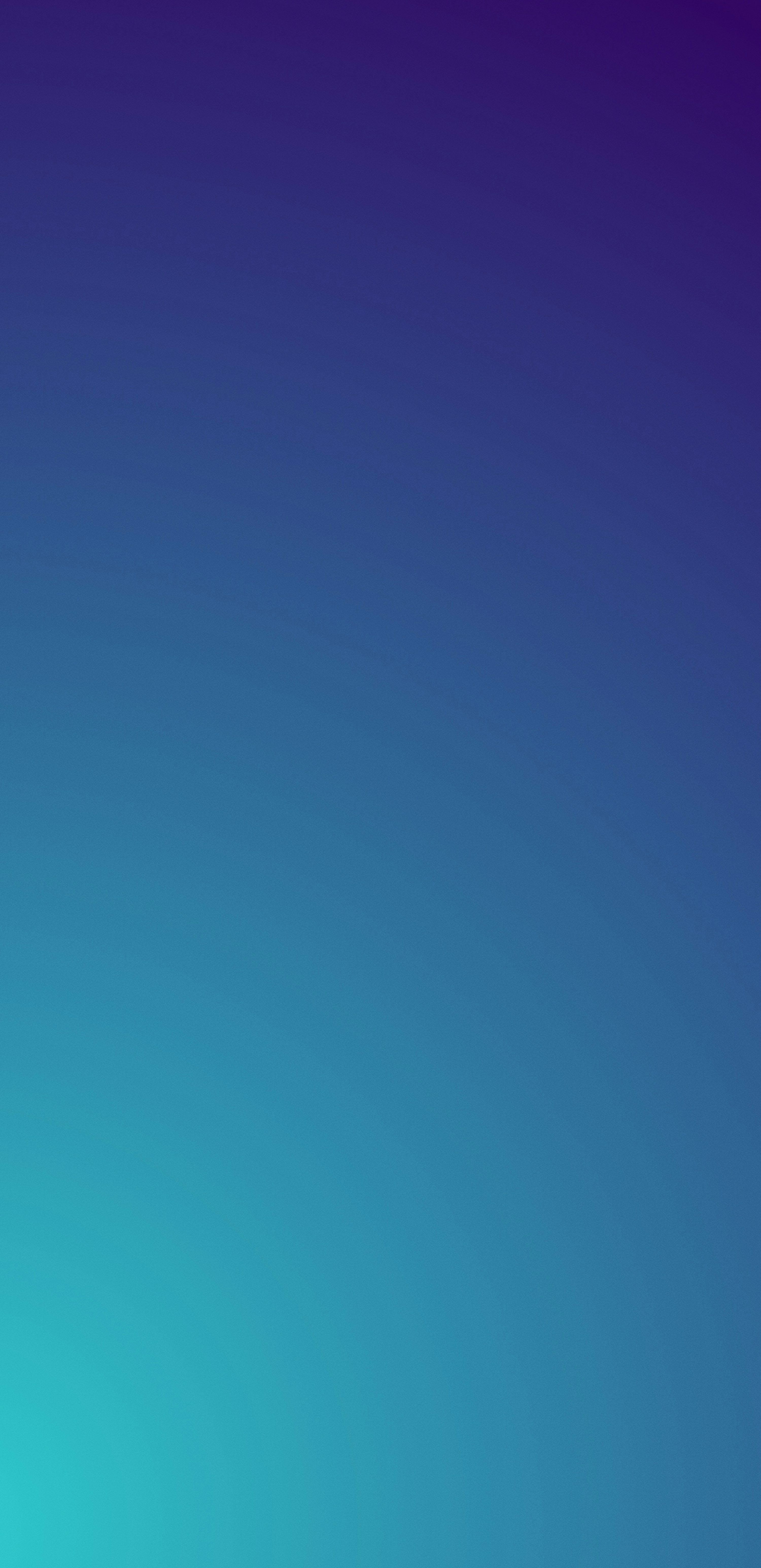 3000x6176 Light blue to dark blue gradient