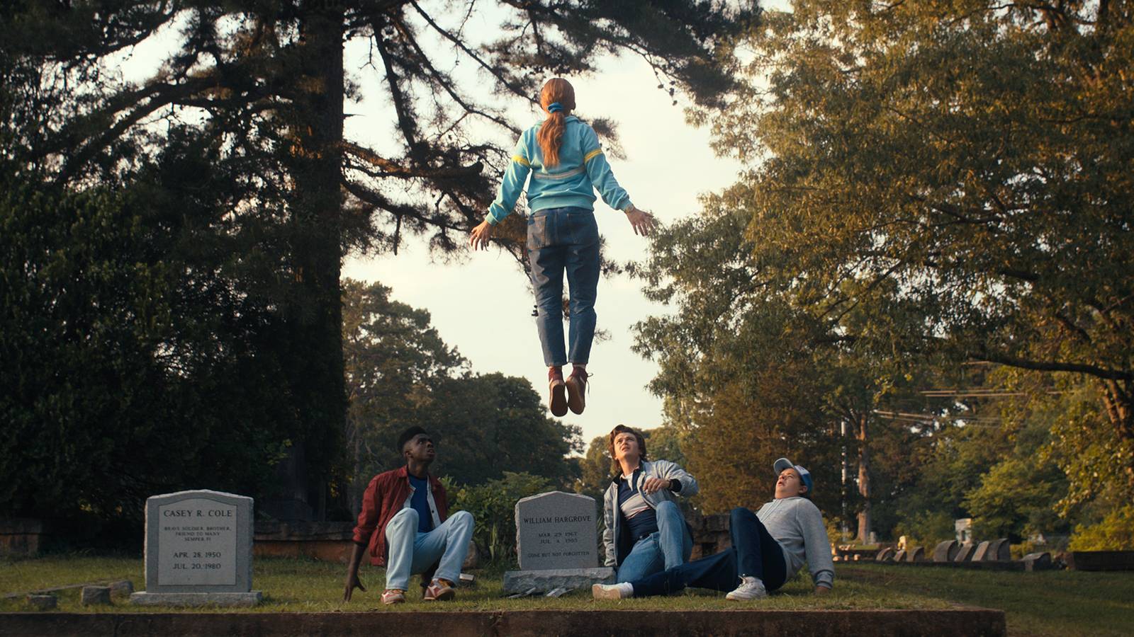 1600x900 Stranger Things Season 4 Star Responds To Max Floating in Trailer