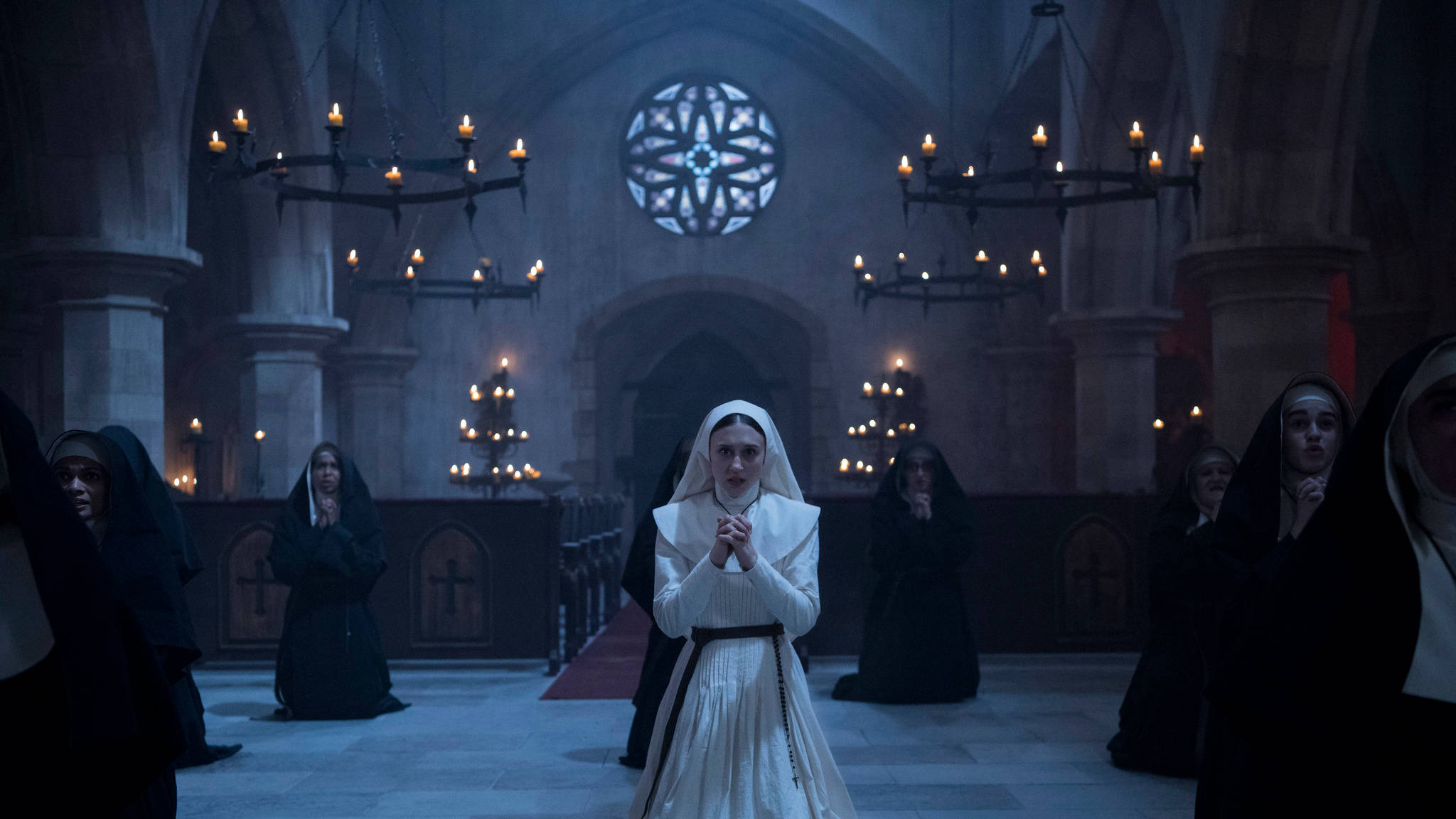 2048x1152 Download 2018 Film The Nun Praying Wallpaper