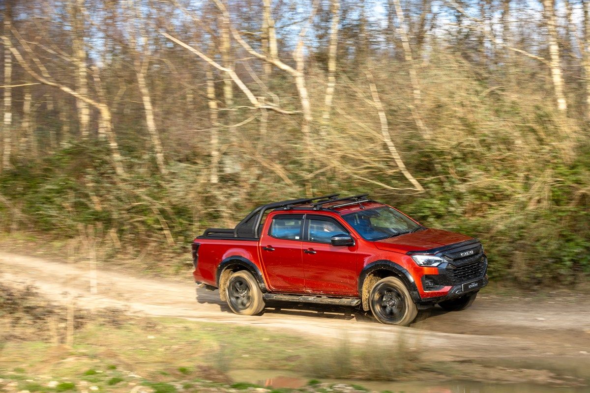 1200x800 New Isuzu D Max V Cross. Saltash, Cornwall. Roger Young Isuzu