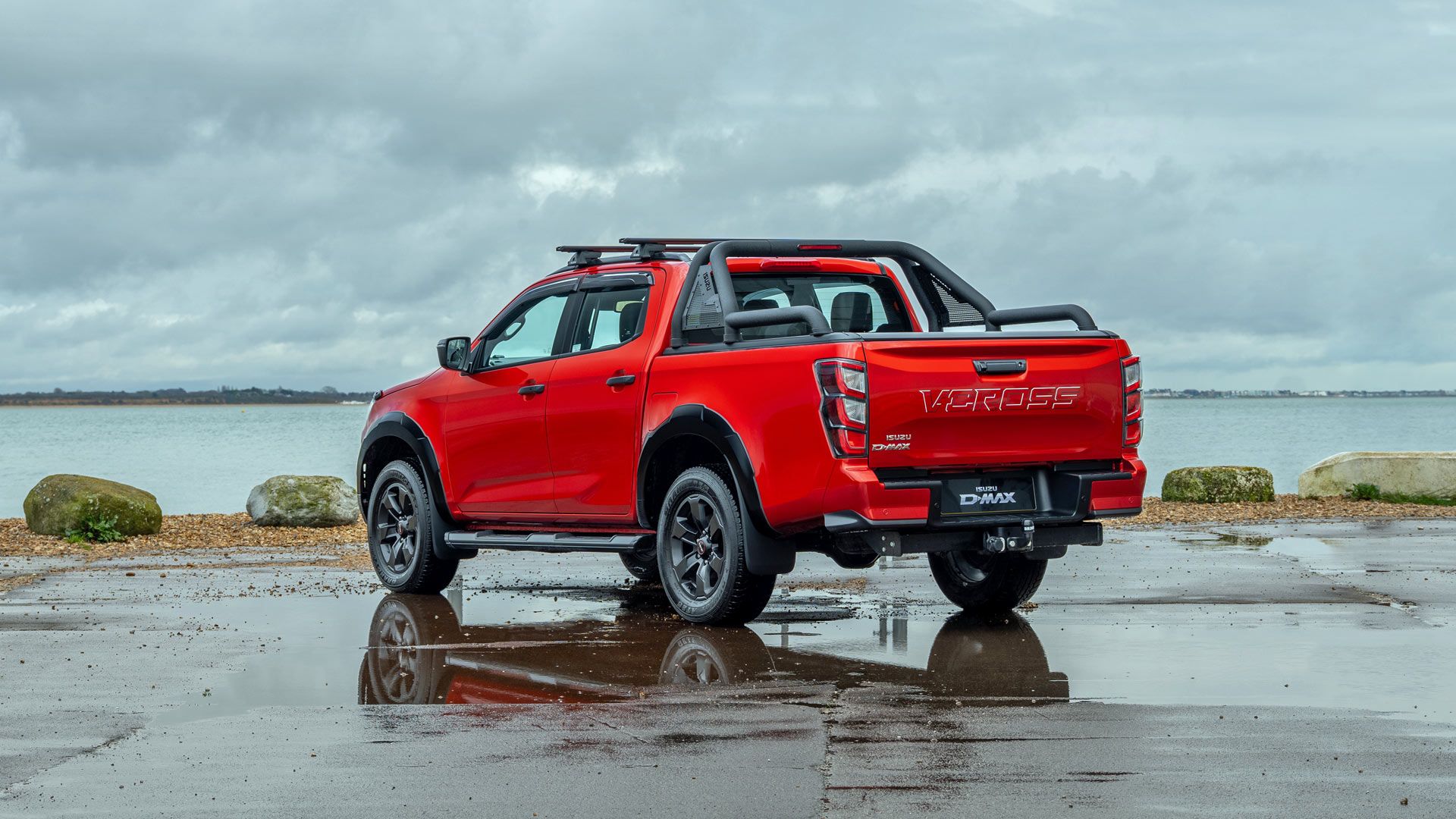 1920x1080 Isuzu D Max V Cross 2025 Review