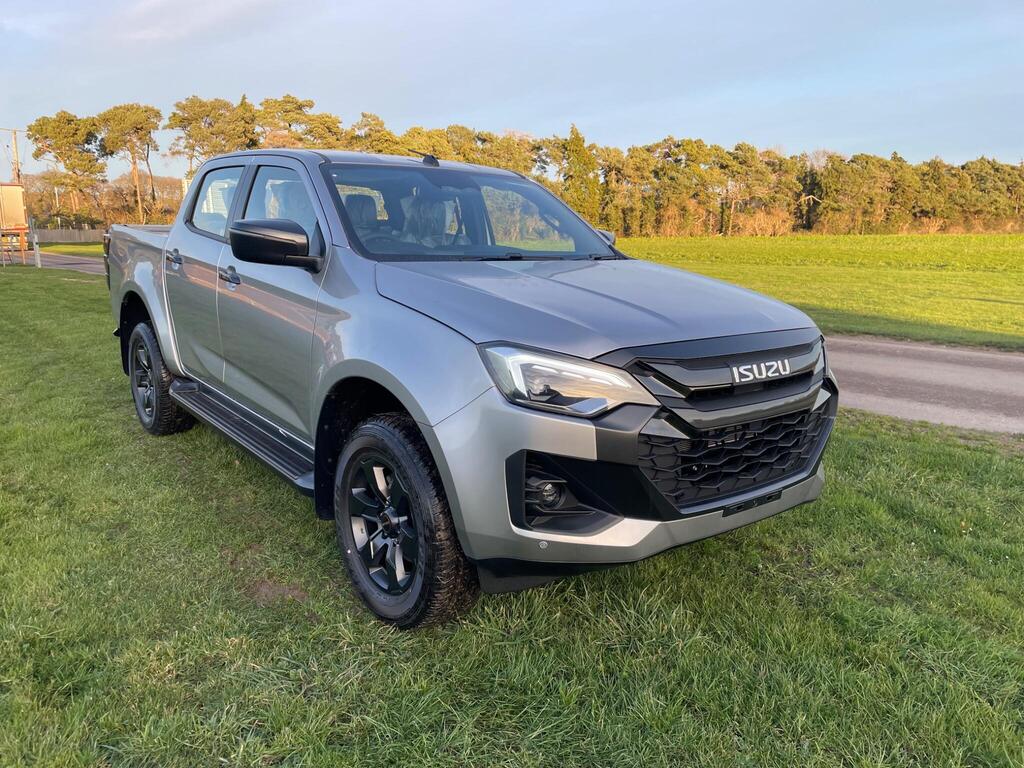 1024x768 Isuzu D Max V Cross (HX75 XFP)