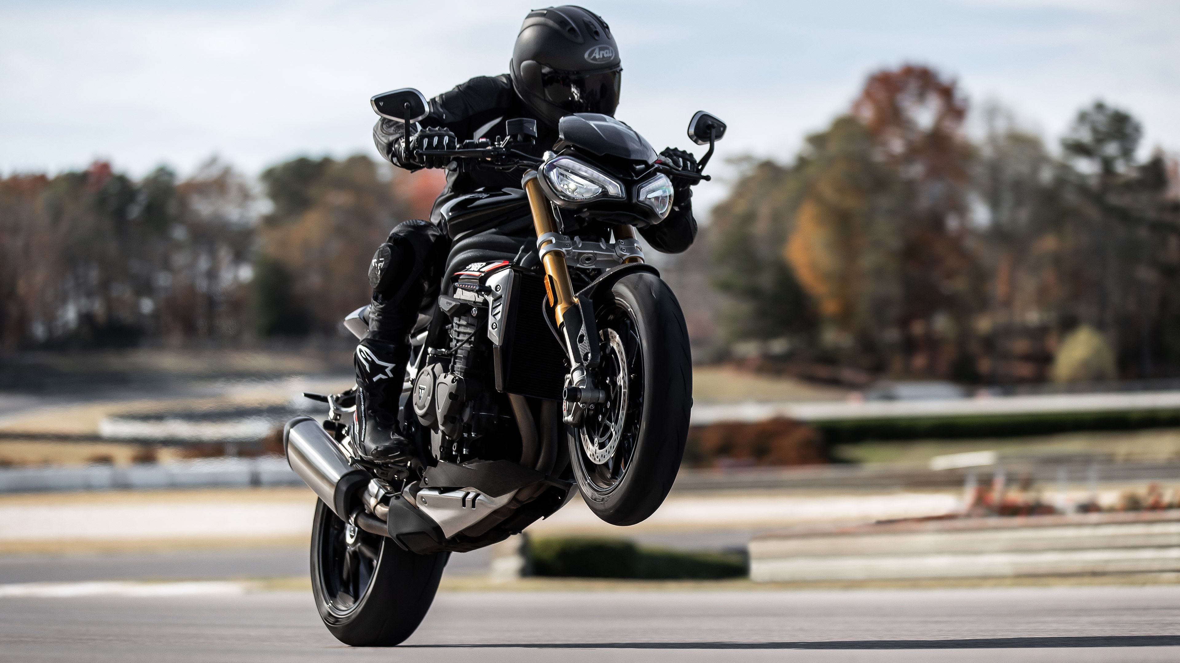 3840x2160 Triumph Street Triple RS Wallpaper
